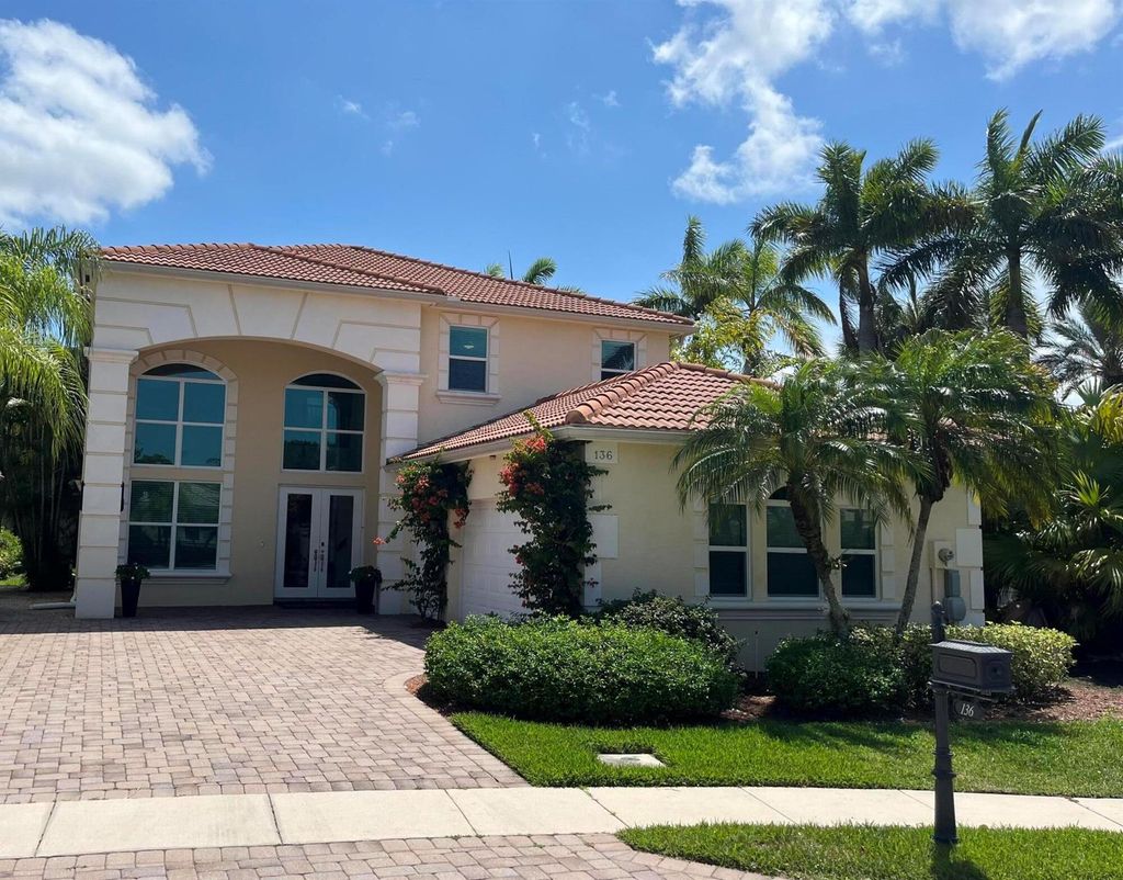 Photo of 136 Casa Grande Court, Palm Beach Gardens, FL 33418 (MLS # R10980255)