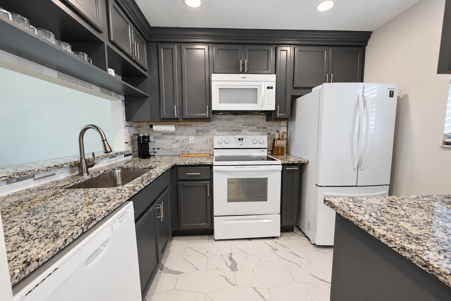 7094 Golf Colony Court 103