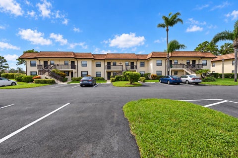 Tiny photo for 7094 Golf Colony Court #103, Lake Worth, FL 33467 (MLS # B26083855)