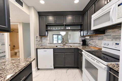 Tiny photo for 7094 Golf Colony Court #103, Lake Worth, FL 33467 (MLS # B26083855)