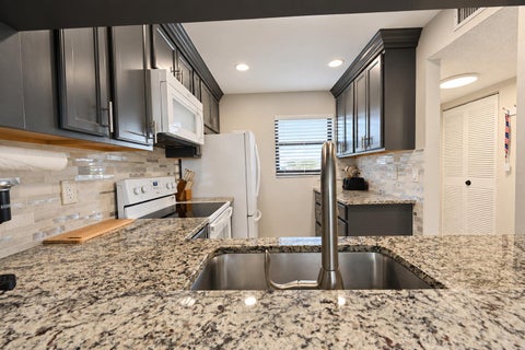 Tiny photo for 7094 Golf Colony Court #103, Lake Worth, FL 33467 (MLS # B26083855)