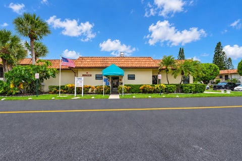 Tiny photo for 7094 Golf Colony Court #103, Lake Worth, FL 33467 (MLS # B26083855)