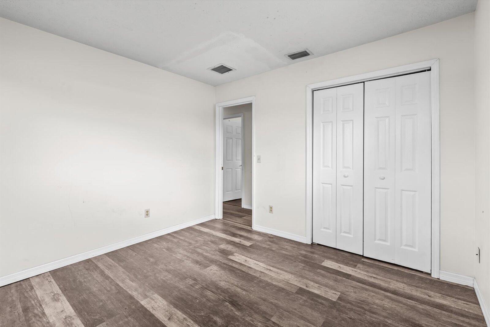 PORT ST LUCIE SECTION 3 - Residential