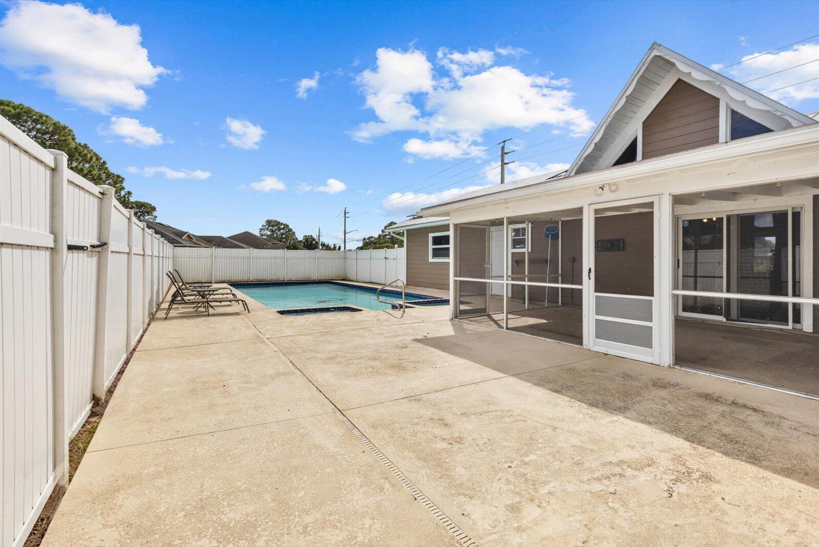 PORT ST LUCIE SECTION 3 - Residential