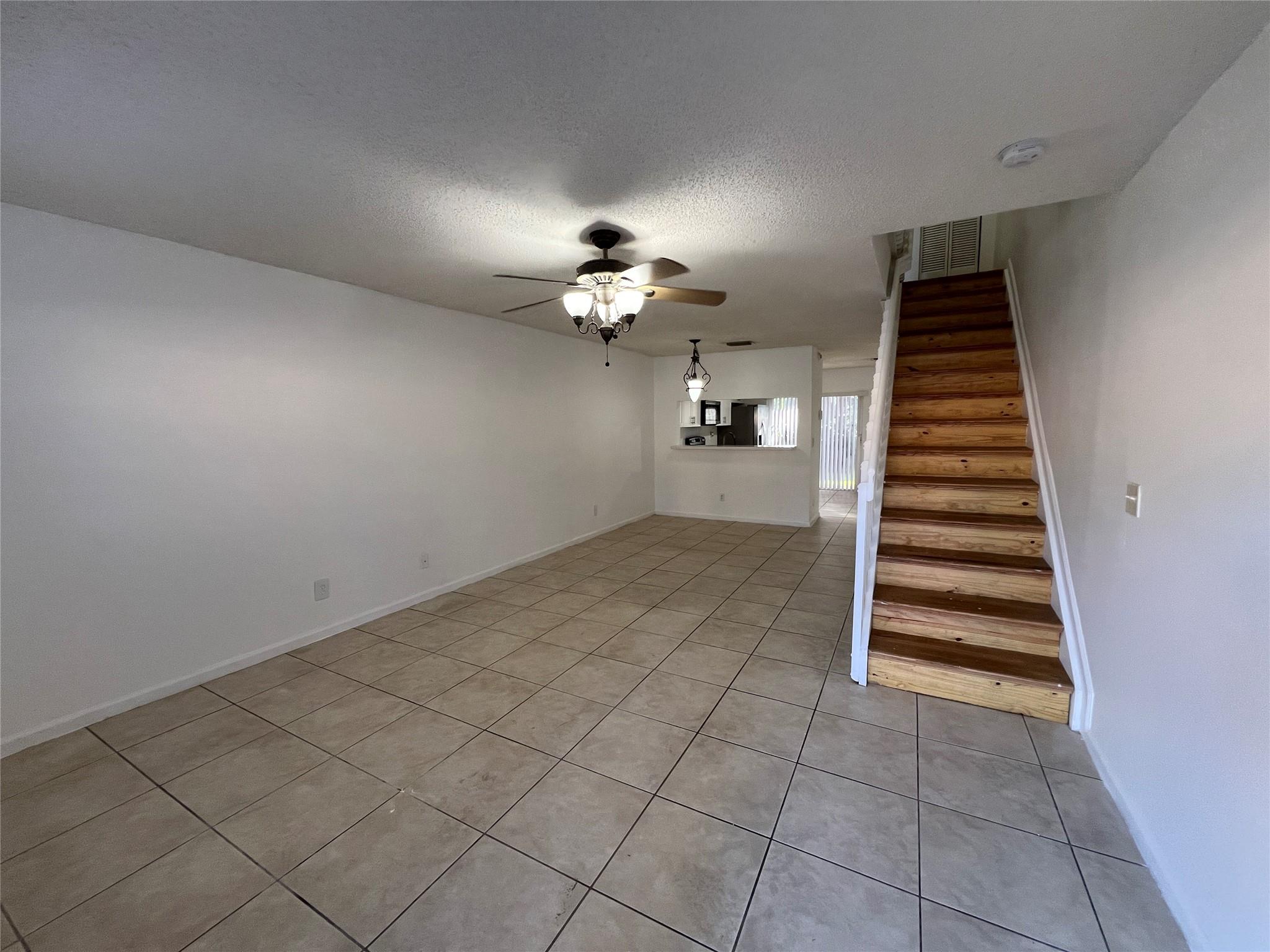 S & R OF INVERRARY - Residential Lease