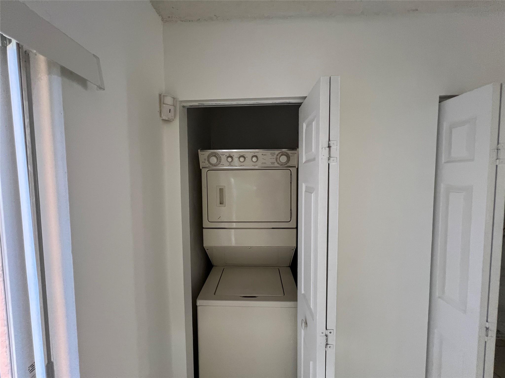 S & R OF INVERRARY - Residential Lease