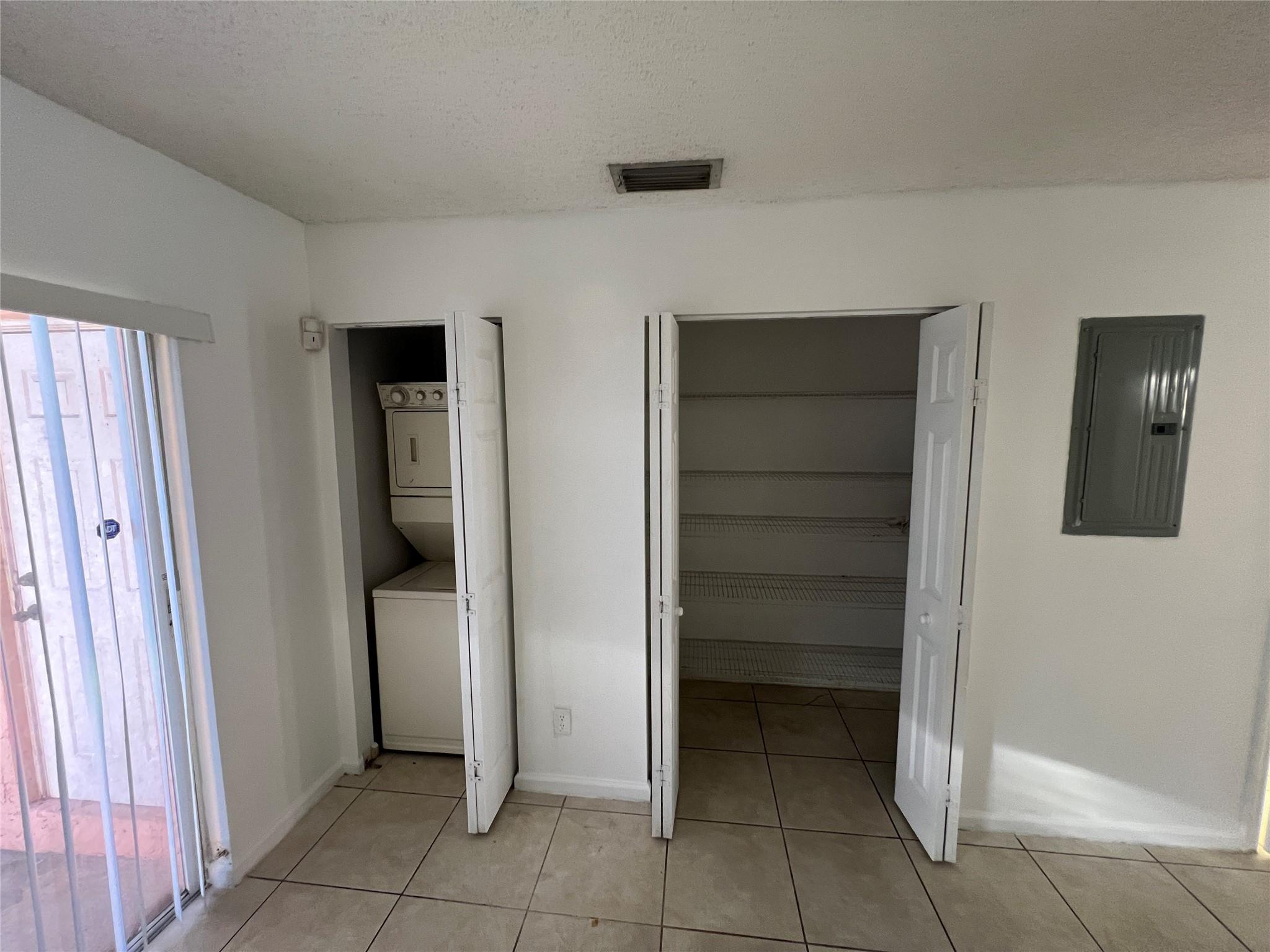 S & R OF INVERRARY - Residential Lease