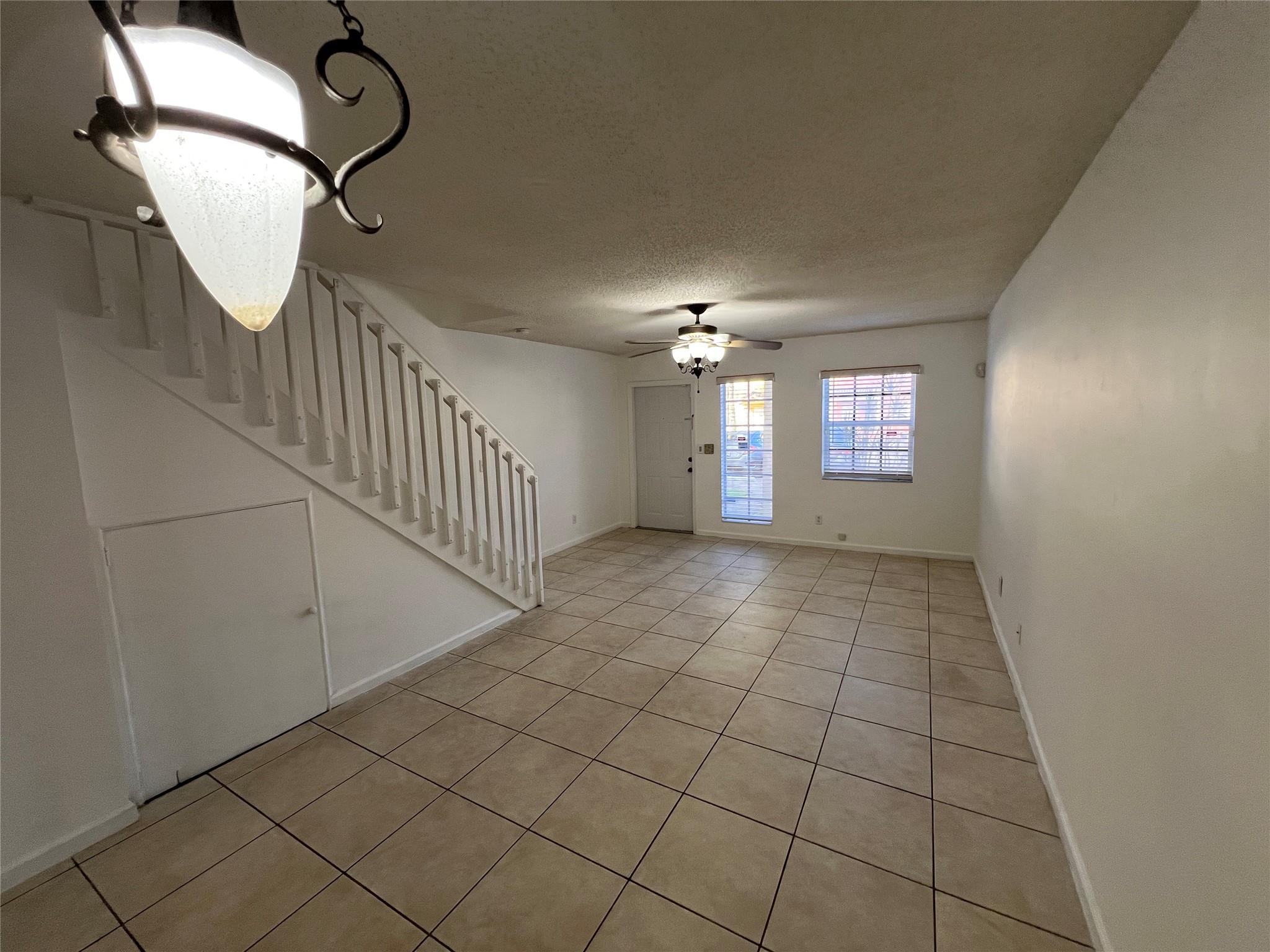 S & R OF INVERRARY - Residential Lease