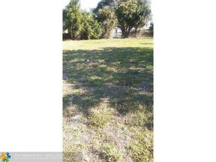 BACK ON MARKET! AVAILABLE! AVAILABLE!  GREAT RESIDENTIAL LOTS This land can be purchased as a package deal with twin lots or Individual  A total square feet of 14,728