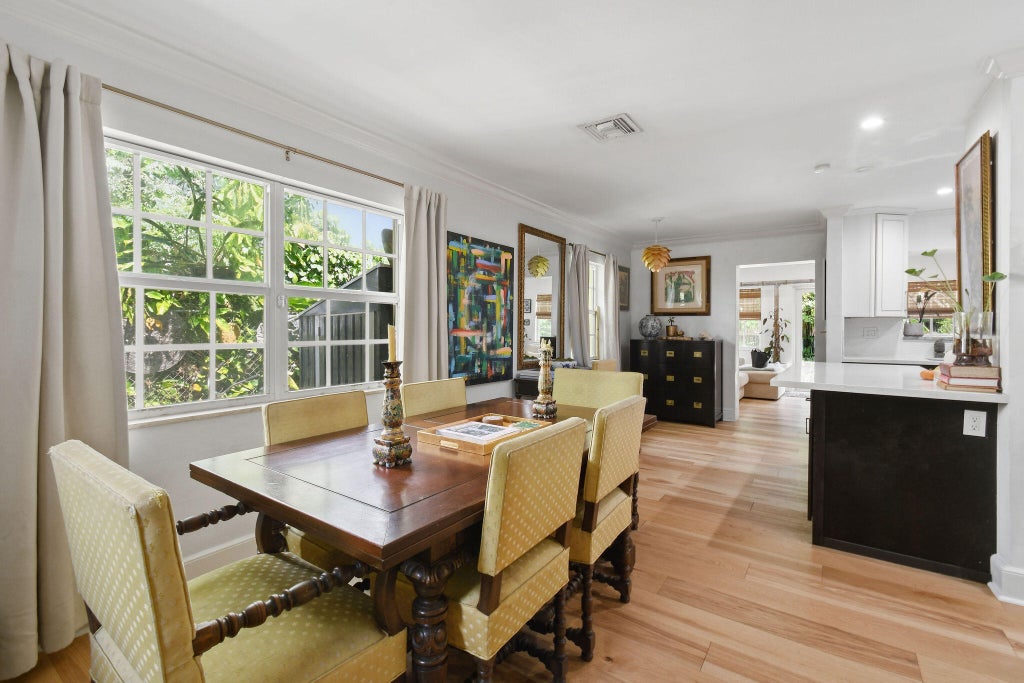 Photo of 6216 GARDEN Avenue, West Palm Beach, FL 33405 (MLS # B26091407)
