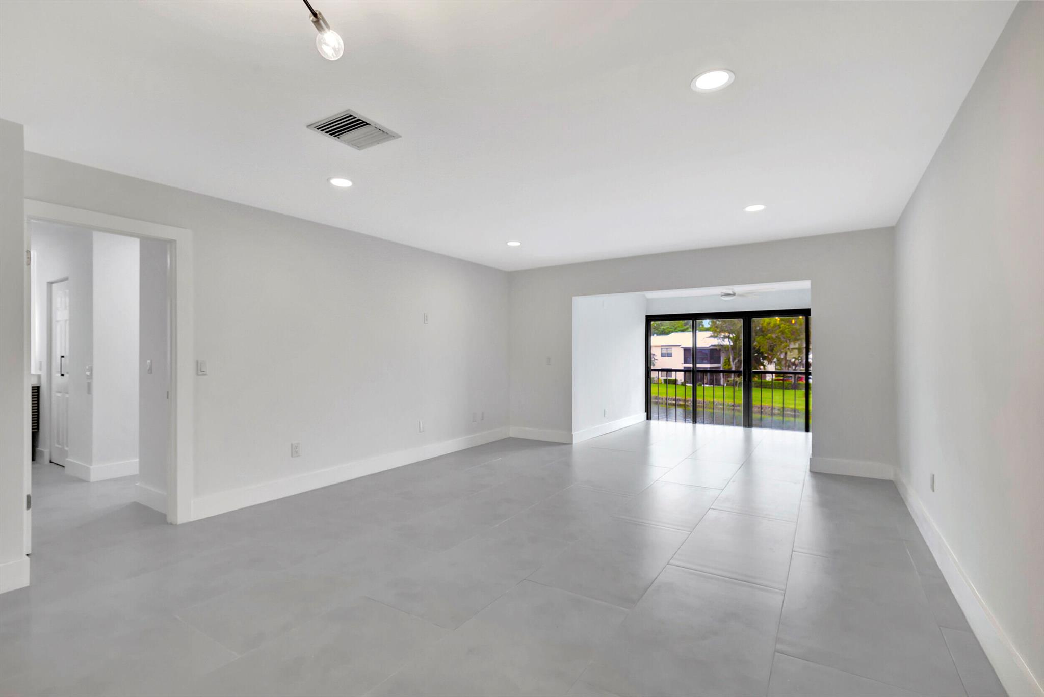 Boca Lago / GREENS OF BOC - Residential Lease