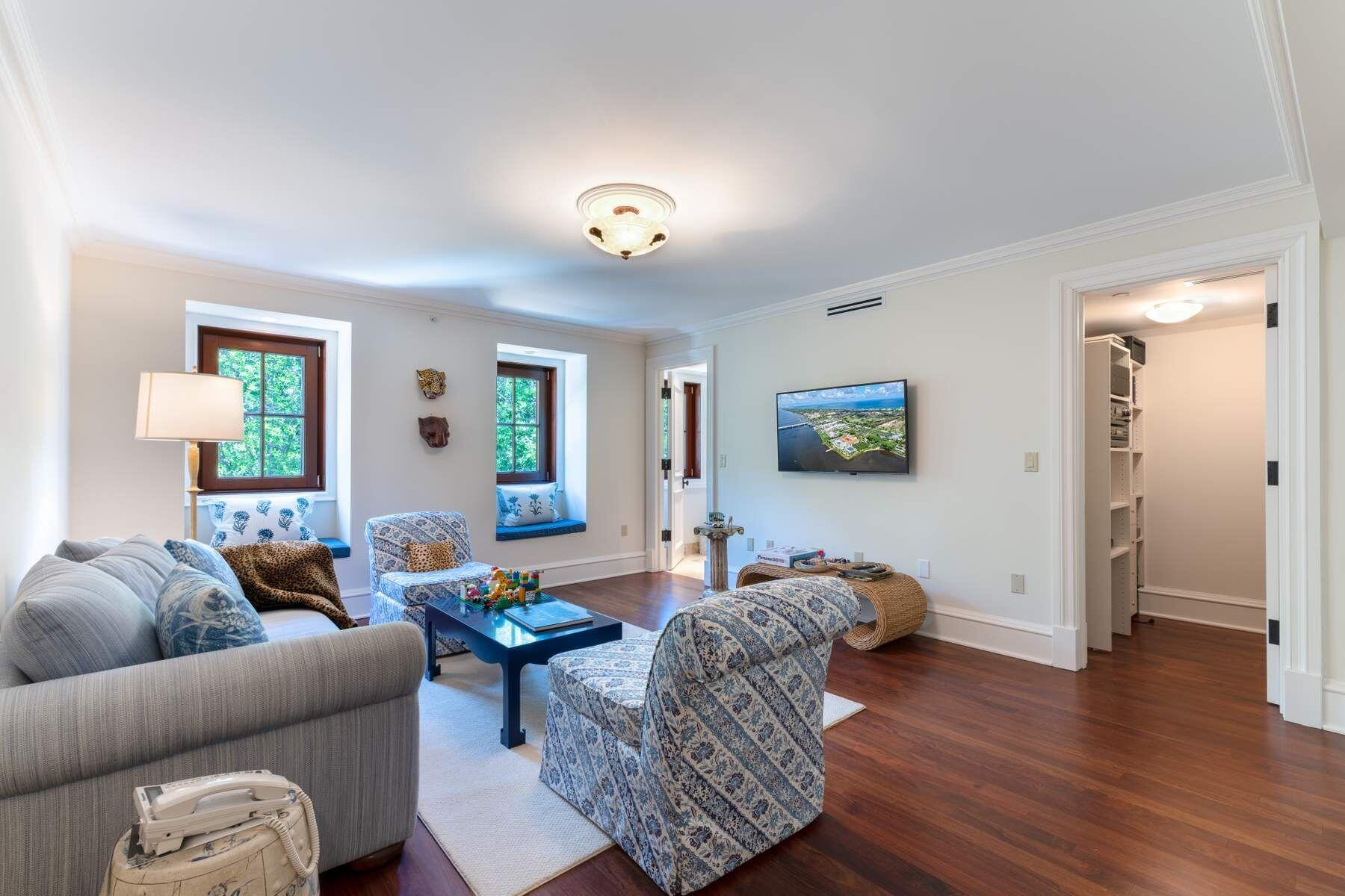 FLORAL PARK - Residential