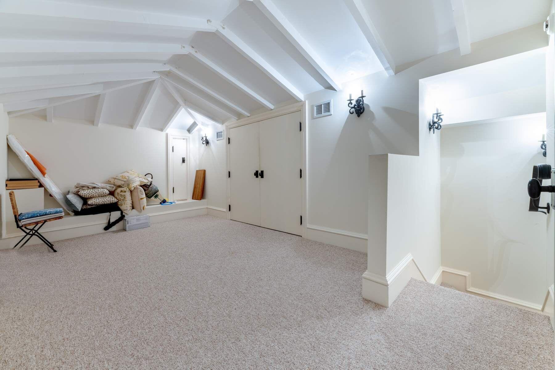 FLORAL PARK - Residential