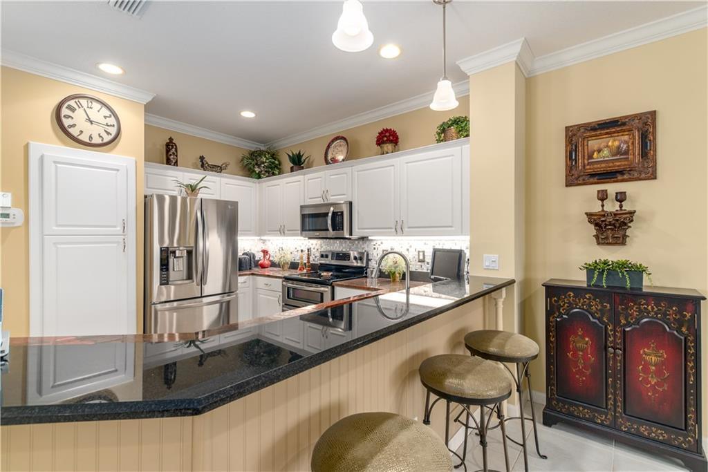 CLUBSIDE VILLAS AT BALLANTRAE, A CONDOMINIUM - Residential