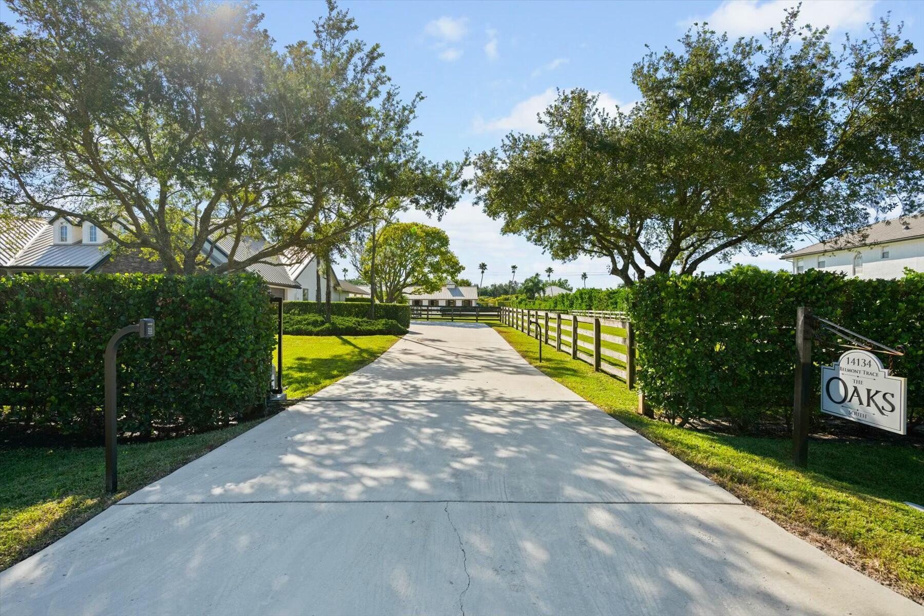 SADDLE TRAIL PARK OF WELL - Residential