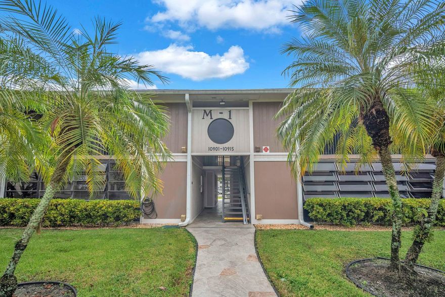 WELCOME TO 10903 W CLAIRMONT CIRCLE — A SPACIOUS AND LIGHT FILLED 2 BEDROOM, 2 BATHROOM CORNER UNIT CONDO IN SOUGHT AFTER CLAIRMONT IN KINGS POINT.  THIS UNIT IS BRIGHT AND AIRY WITH AN OPEN FLOORPLAN.  KITCHEN INCLUDES STAINLESS STEEL APPLIANCES AND ACCENTED LIGHTING. THE PRIMARY BEDROOM HAS AN ABUNDANCE OF NATURAL LIGHT WITH AN AMPLE WALK IN CLOSET.  FULL ACCORDION SHUTTERS FOR EASE OF MIND DURING HURRICANE SEASON. MAINTENANCE INCLUDES WIRELESS BLUESTREAM.  KINGS POINT HAS AN 1100 SEAT MODERN THEATER, INDOOR & OUTDOOR OLYMPIC SIZE POOL, STATE OF THE ART FITNESS CENTER AND BUSES TO TAKE YOU ALL AROUND THE AREA. OTHER OFFERINGS INCLUDE OVER 200 CLUBS ACTIVITIES, SAUNA, TENNIS, BILLIARDS, LIBRARY AND CARD ROOMS. CLUBHOUSE DEED PAID IN FULL.  A CHAIRLIFT IS AVAILABLE IF NEEDED!