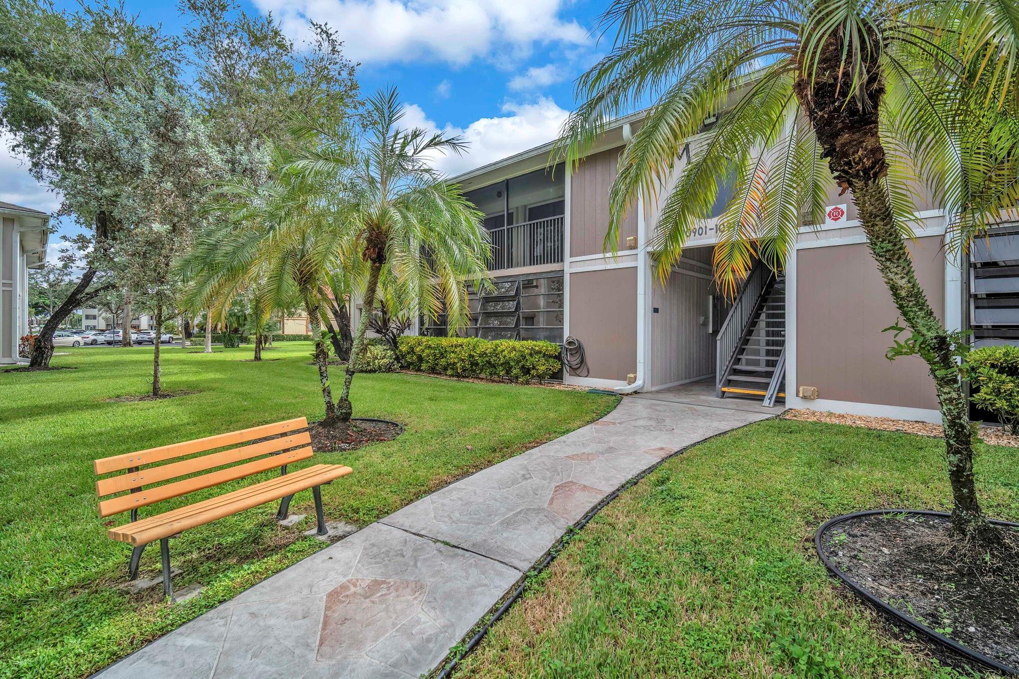 10903 W Clairmont Cir 201