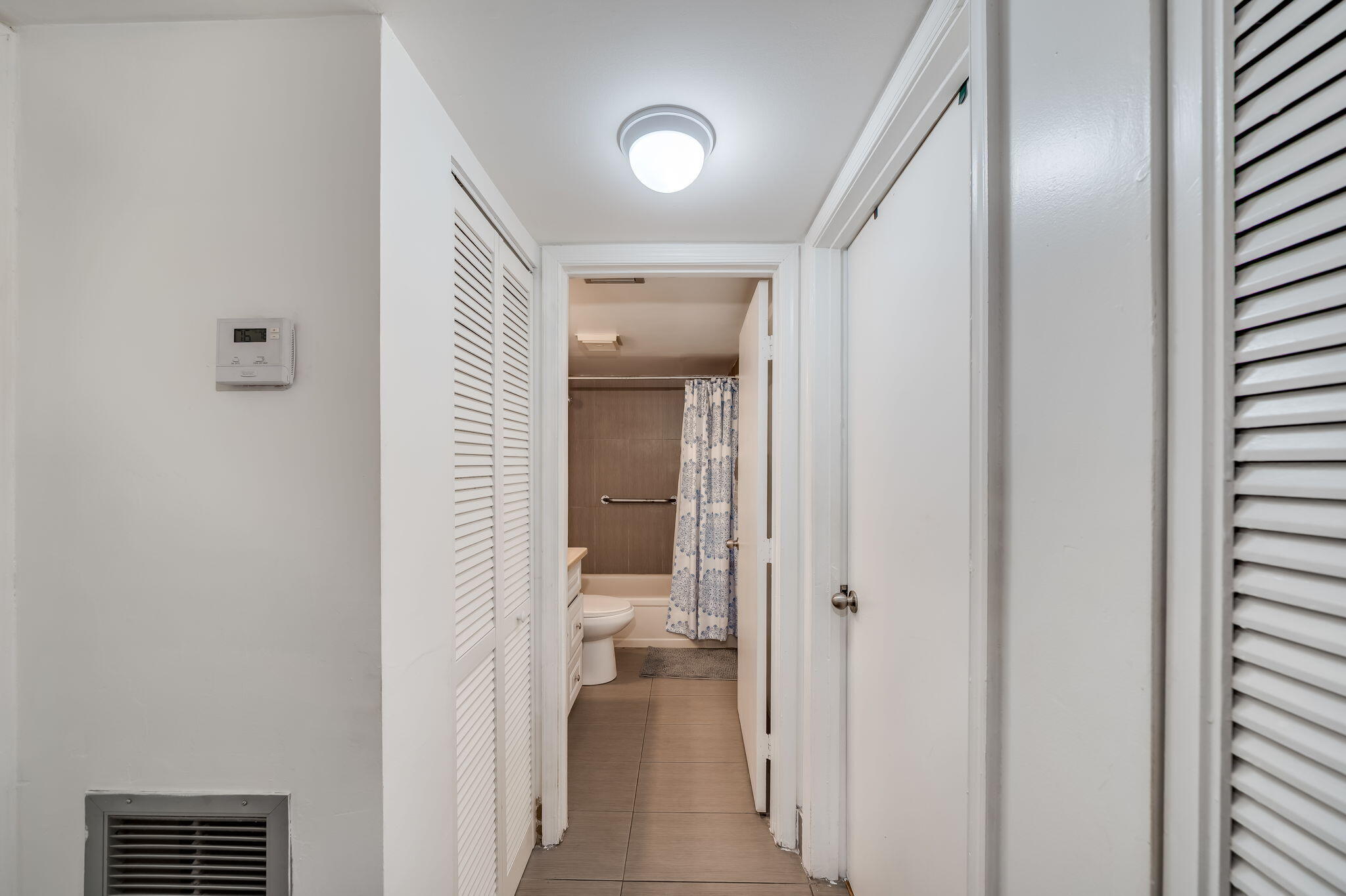 PALM LAKES CONDO - Residential