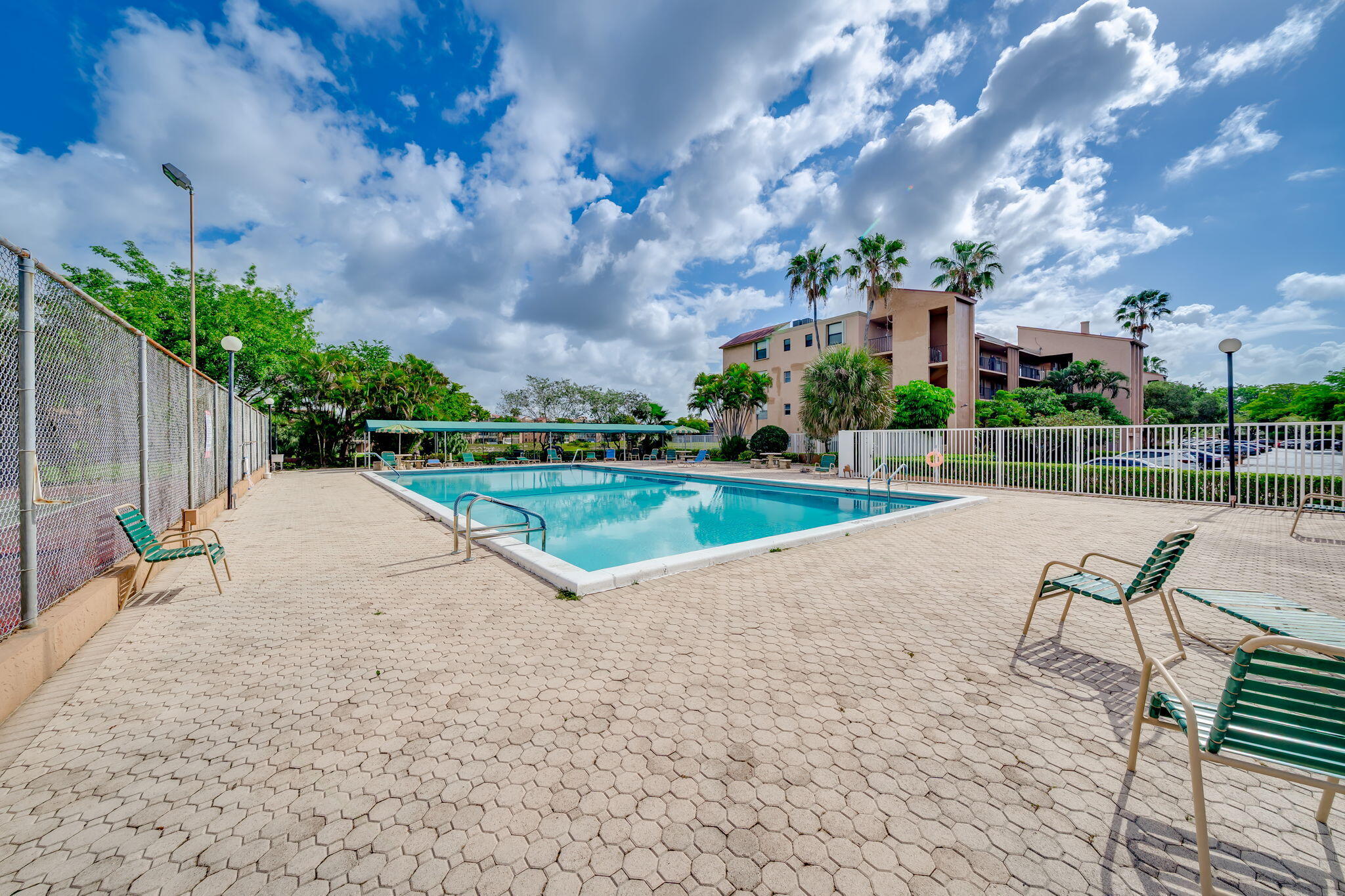 PALM LAKES CONDO - Residential