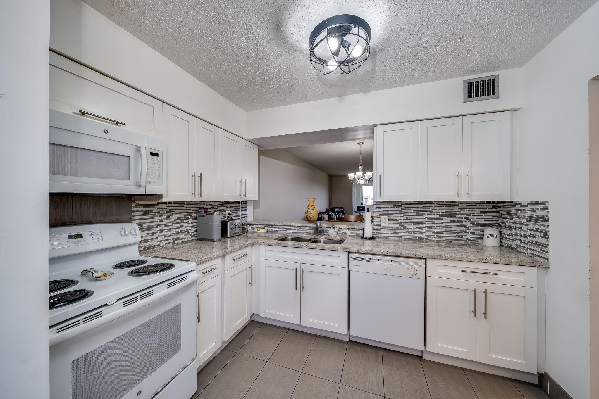 PALM LAKES CONDO - Residential