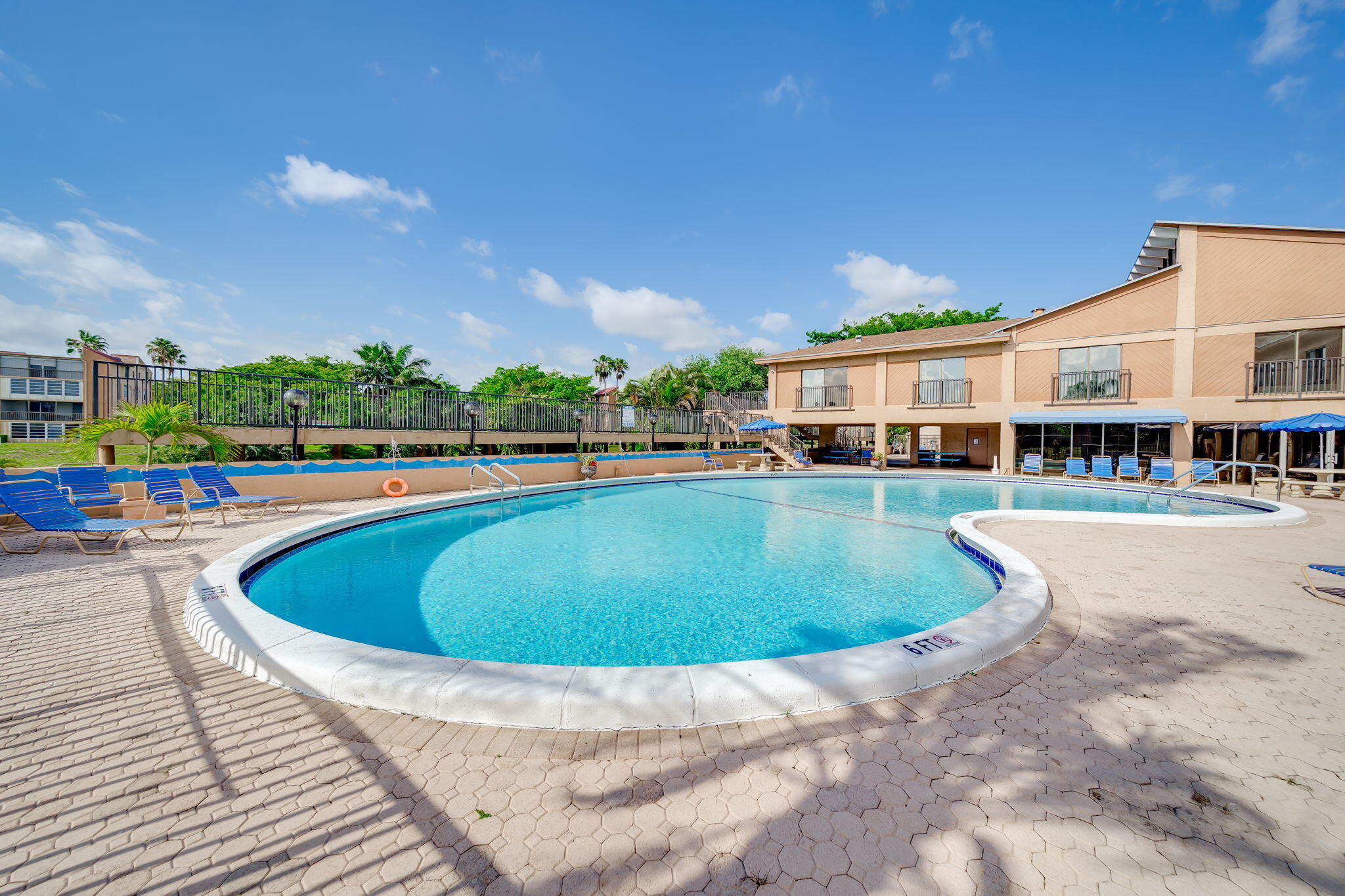 PALM LAKES CONDO - Residential