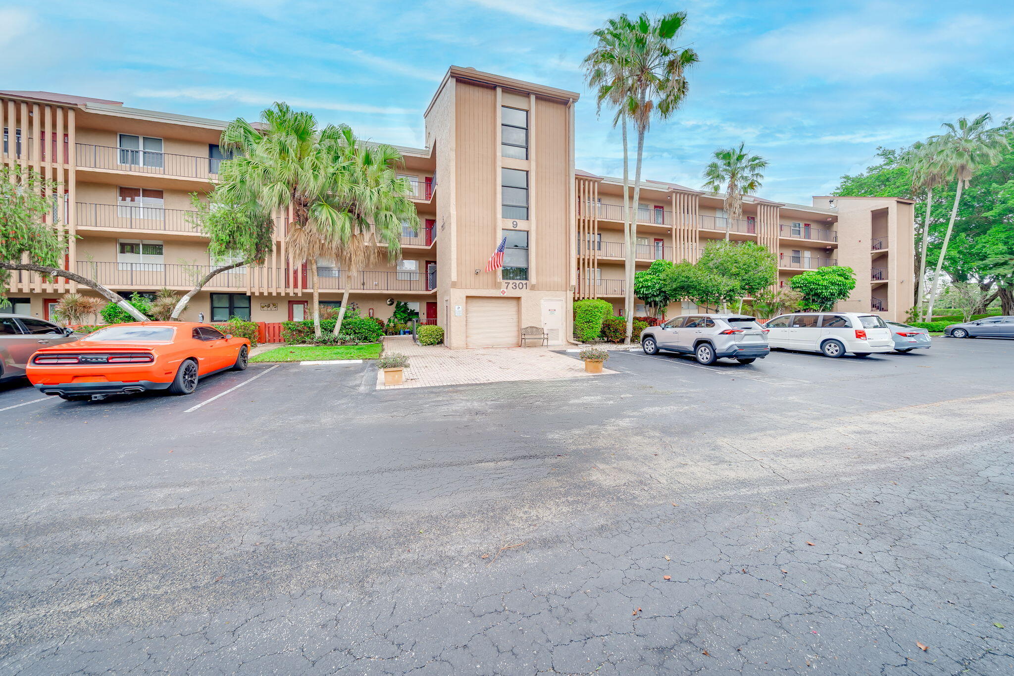 7301 NW 1st Street 402