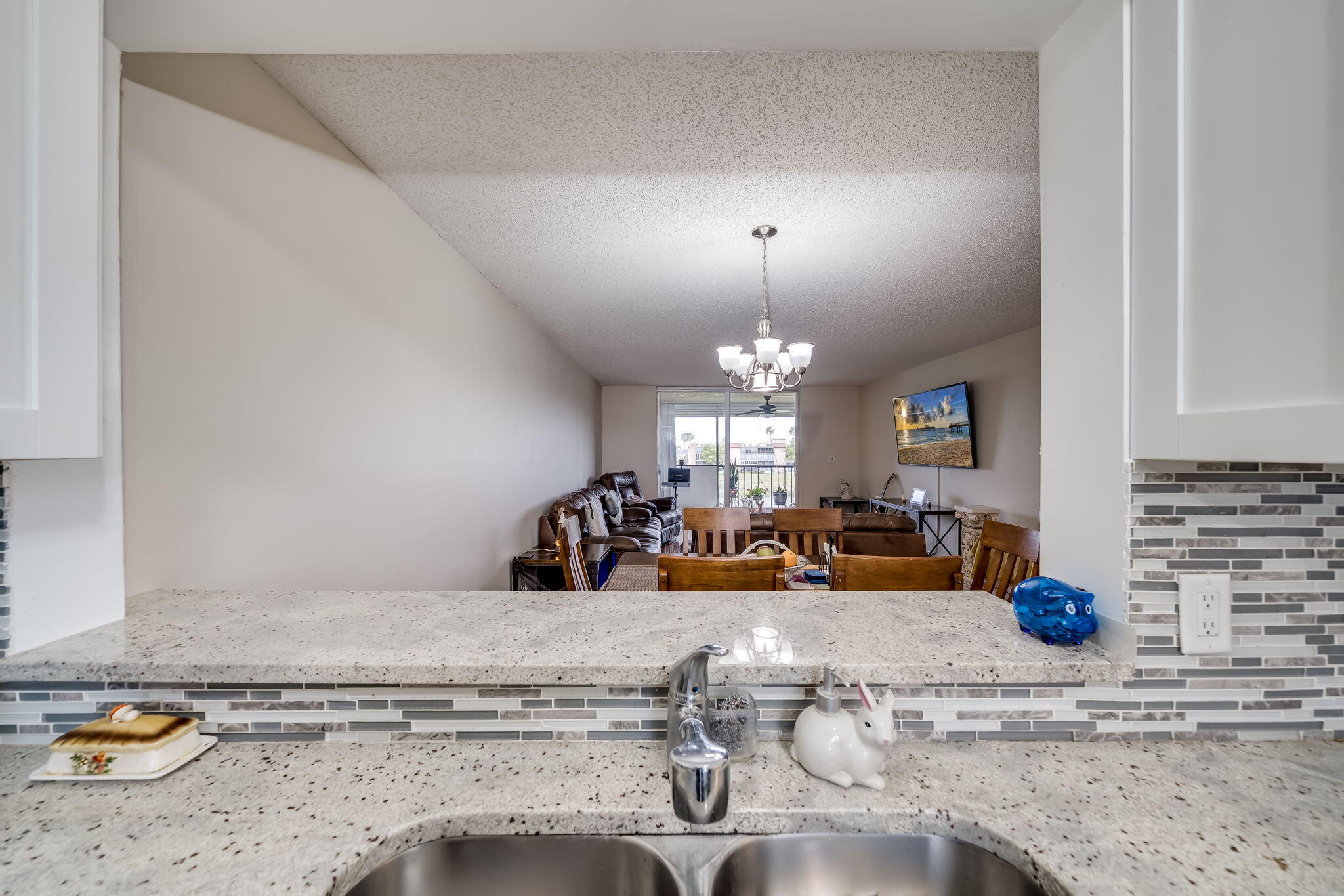 PALM LAKES CONDO - Residential