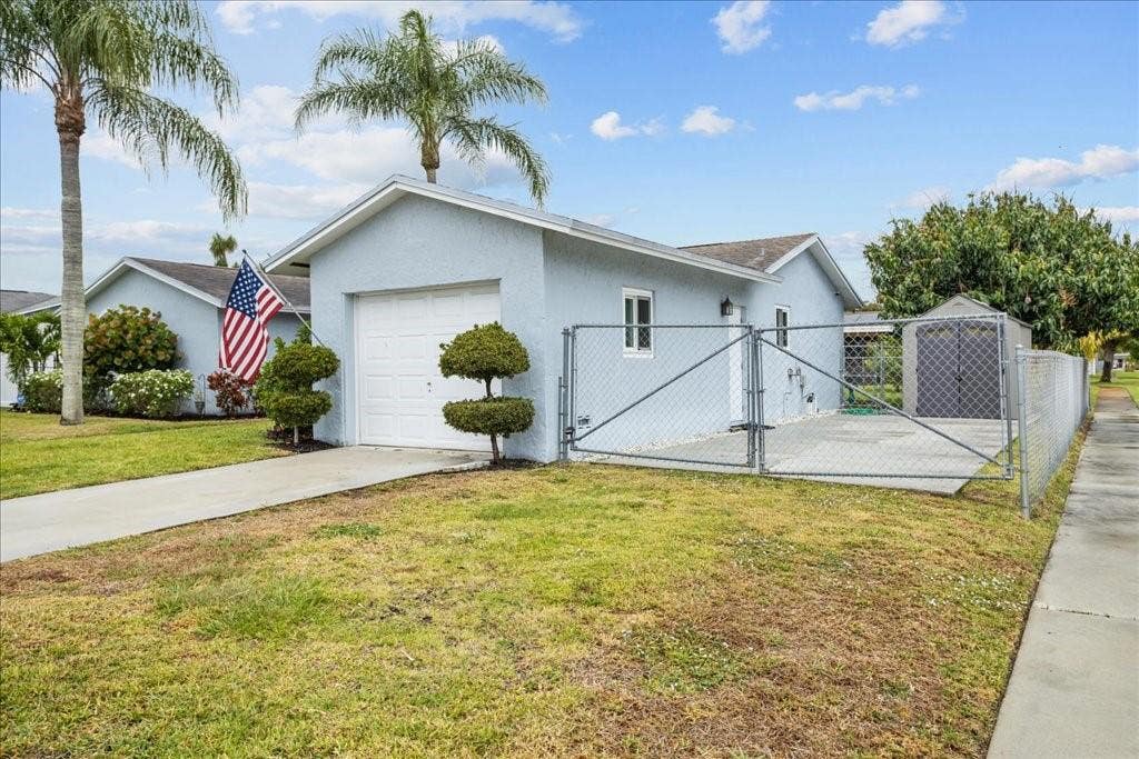 Photo of 6579 Country Way, Delray Beach, FL 33484 (MLS # B26042555)
