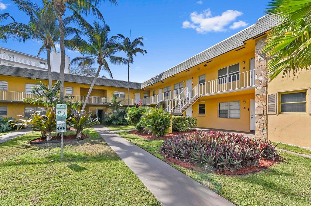 Photo of 240 Croton Avenue #102, Lantana, FL 33462 (MLS # R11165490)