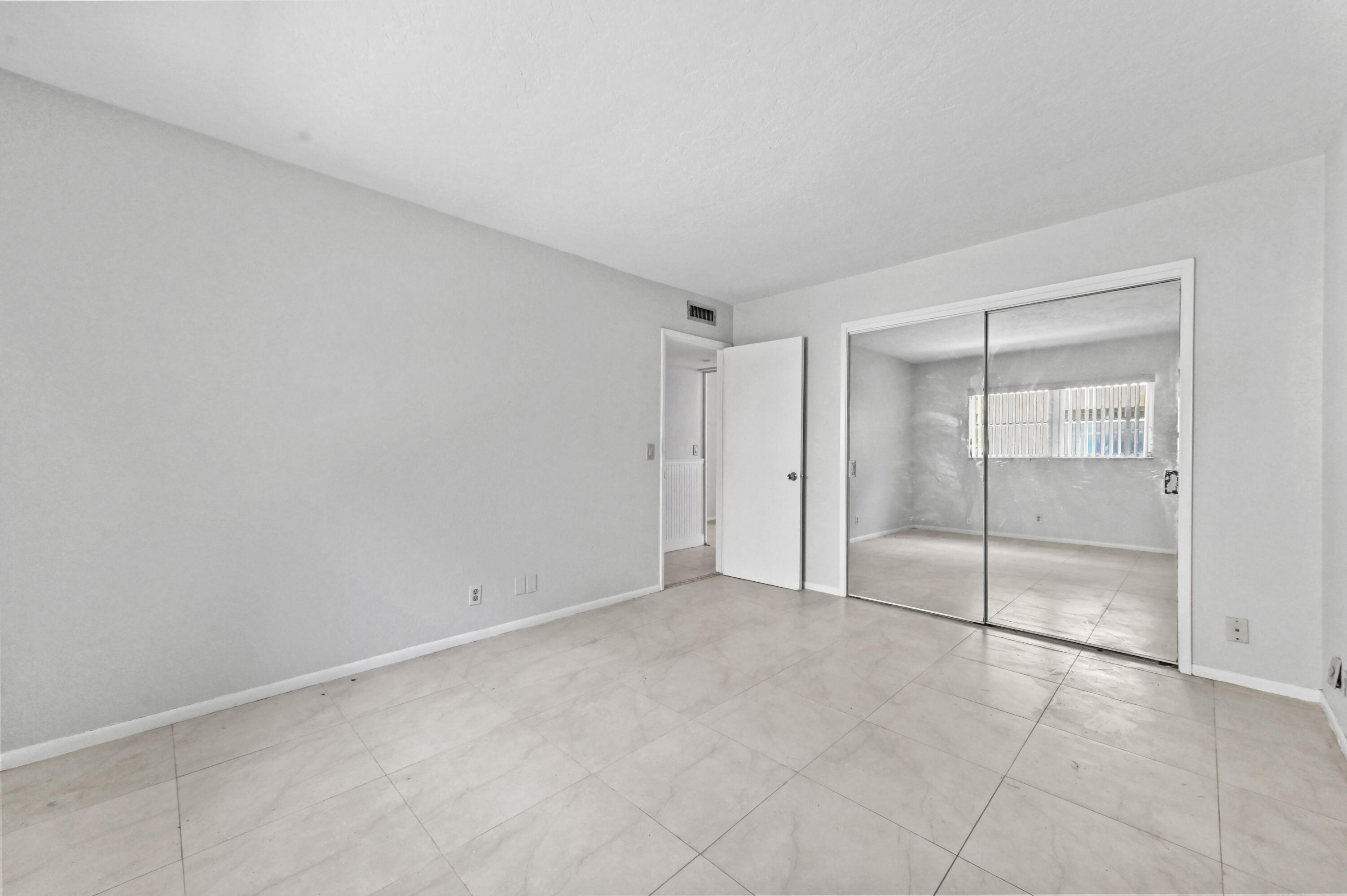 ENCLAVE SANDPIPER CONDO - Residential