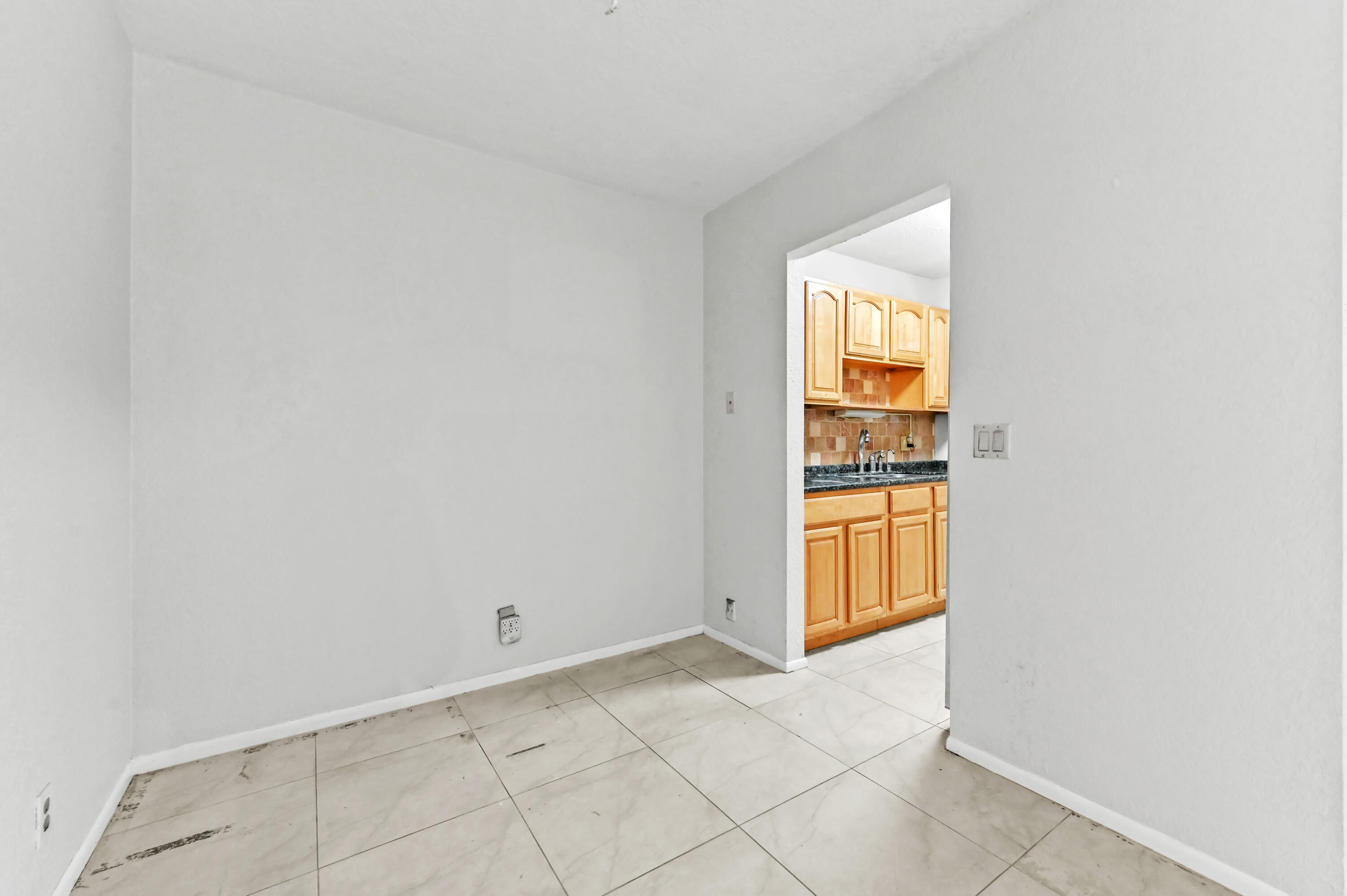 ENCLAVE SANDPIPER CONDO - Residential