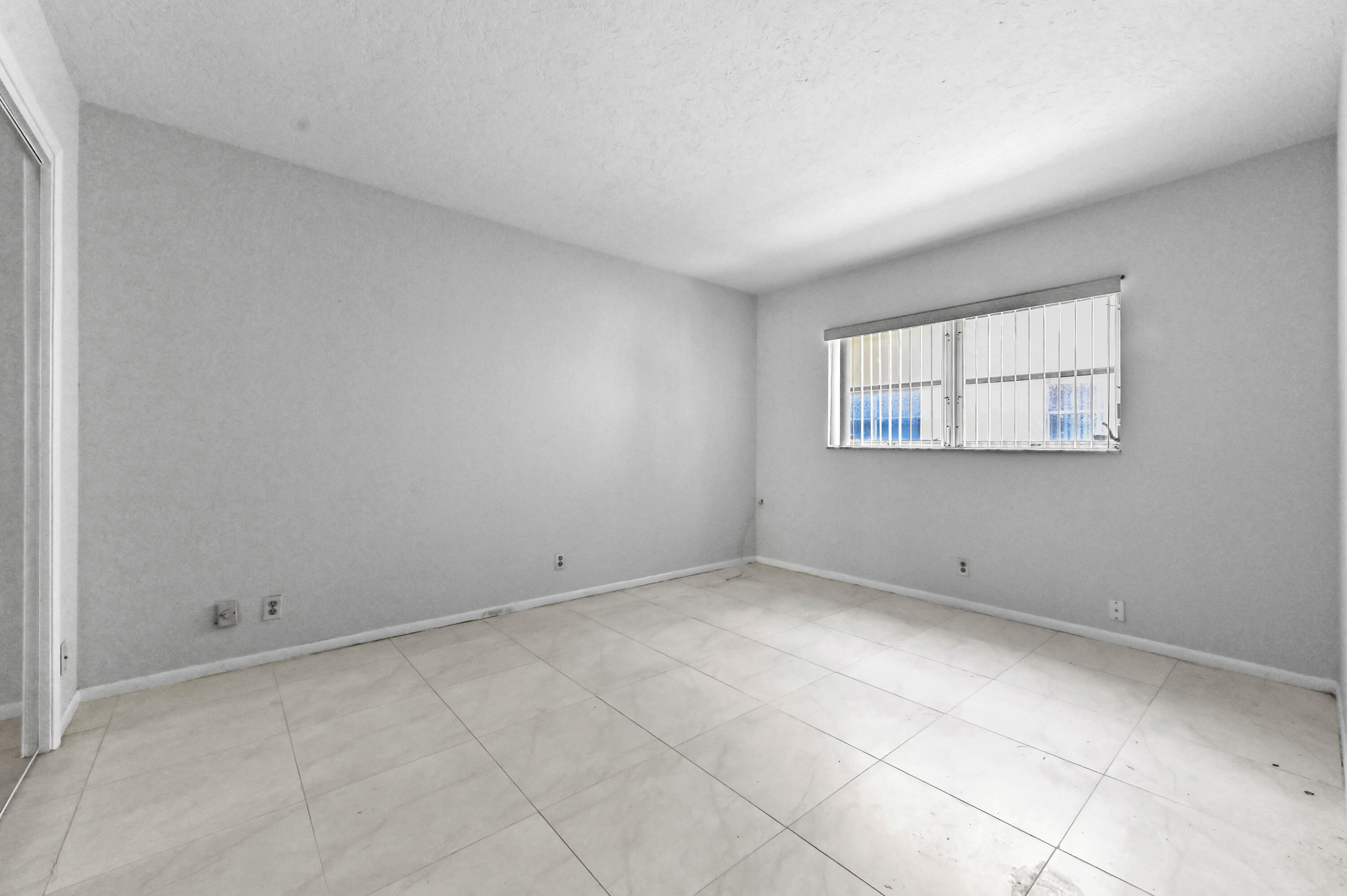 ENCLAVE SANDPIPER CONDO - Residential