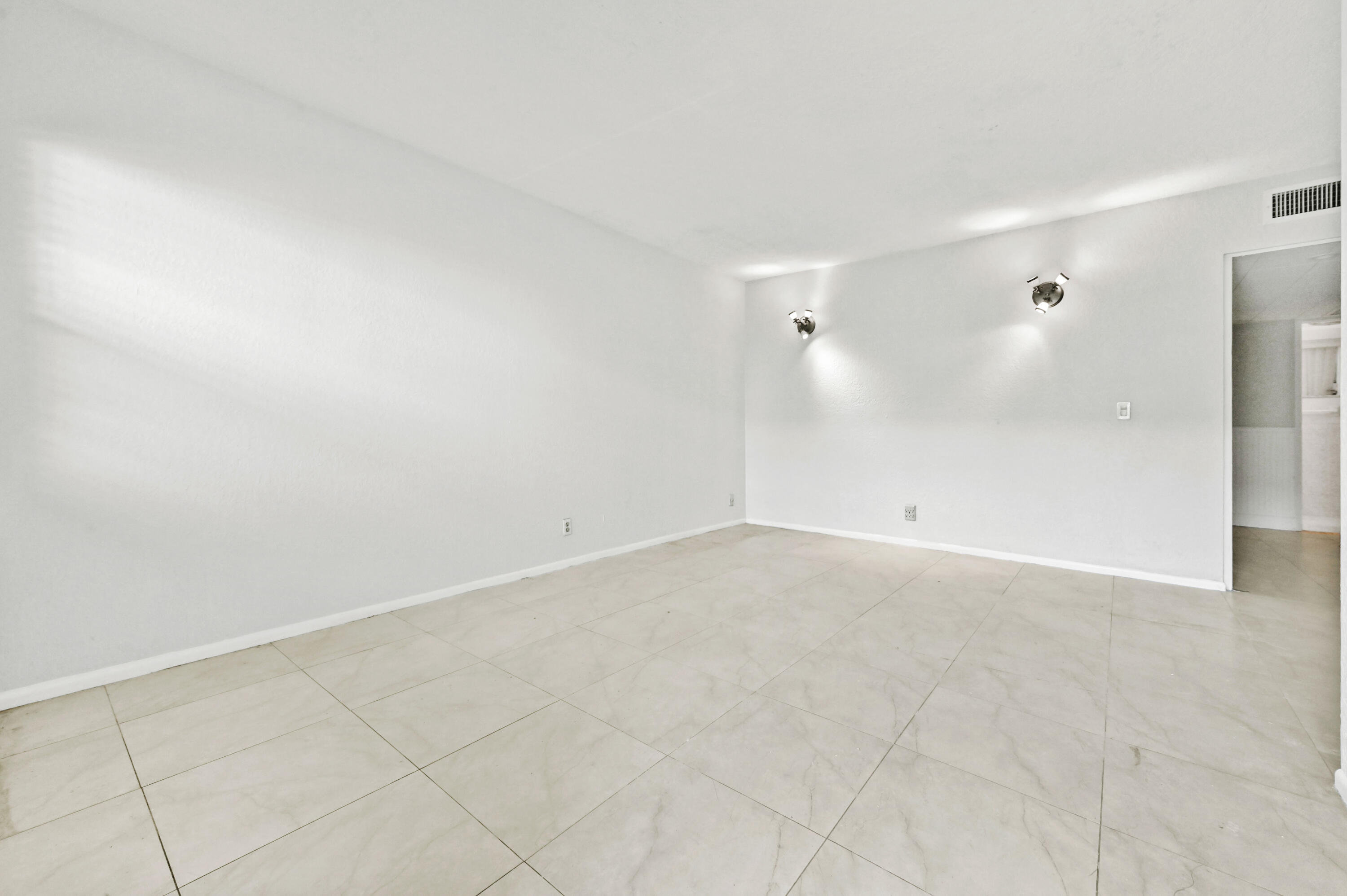 ENCLAVE SANDPIPER CONDO - Residential