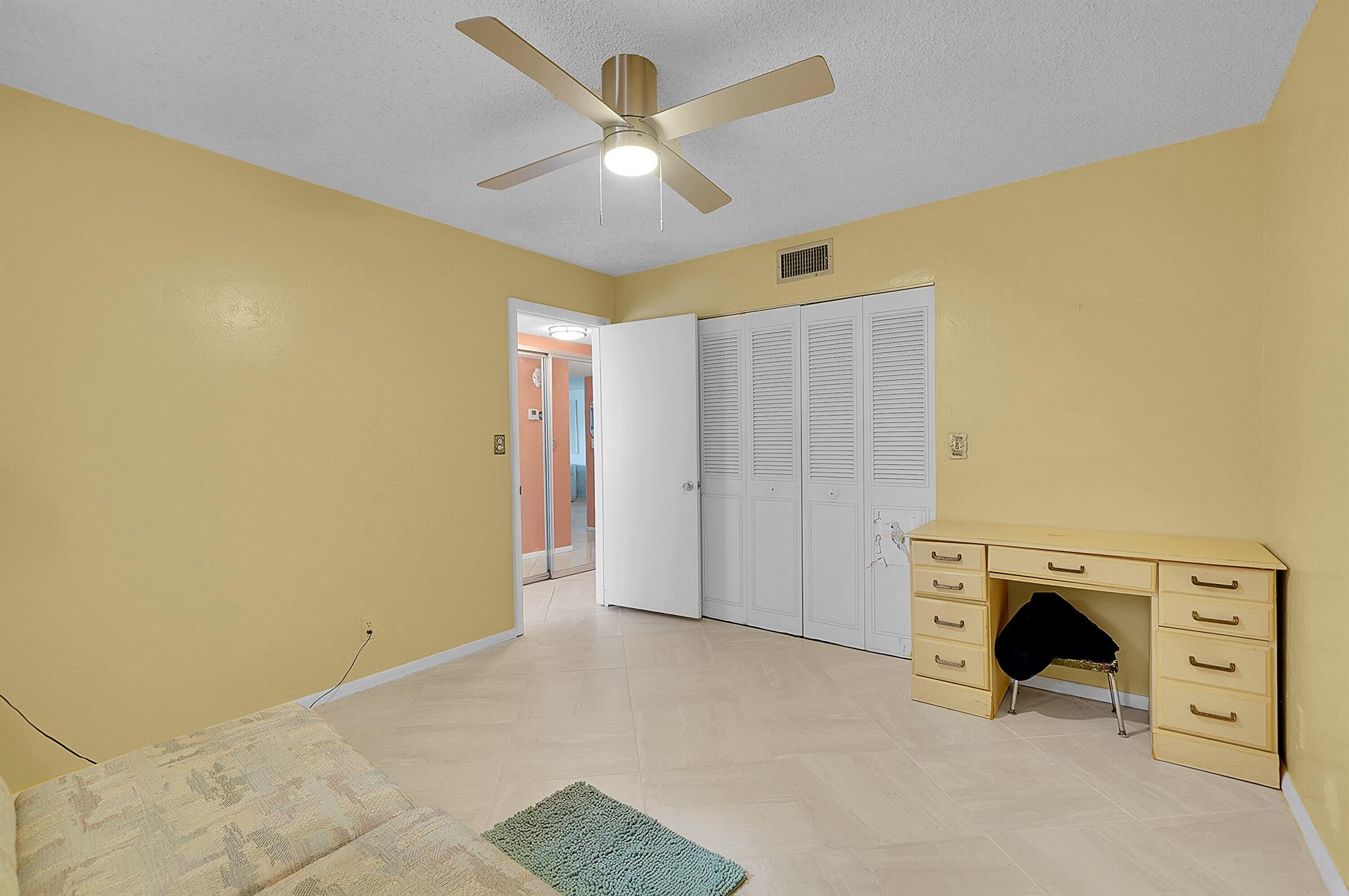 Sapphire Condo - Residential