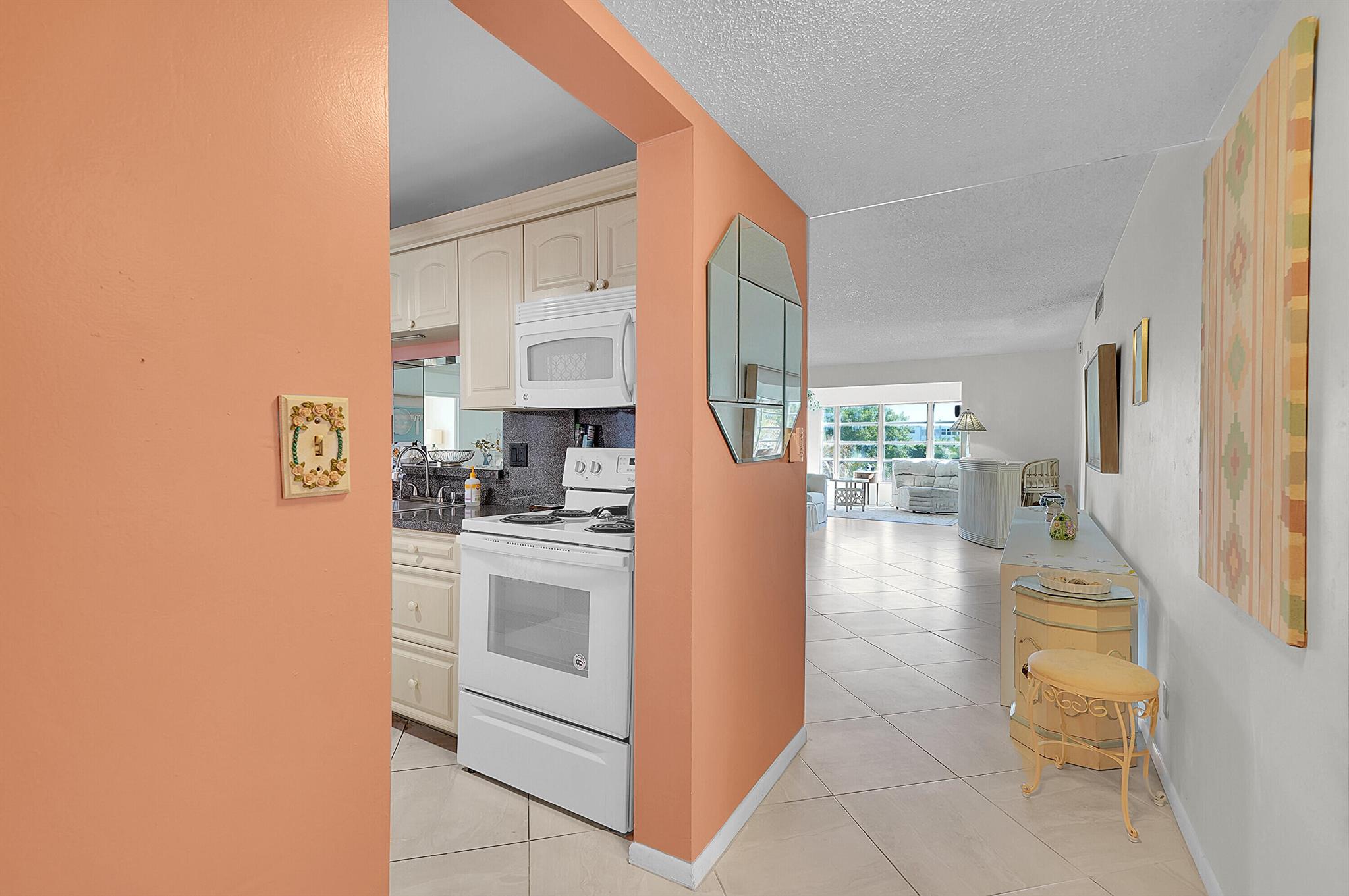 Sapphire Condo - Residential