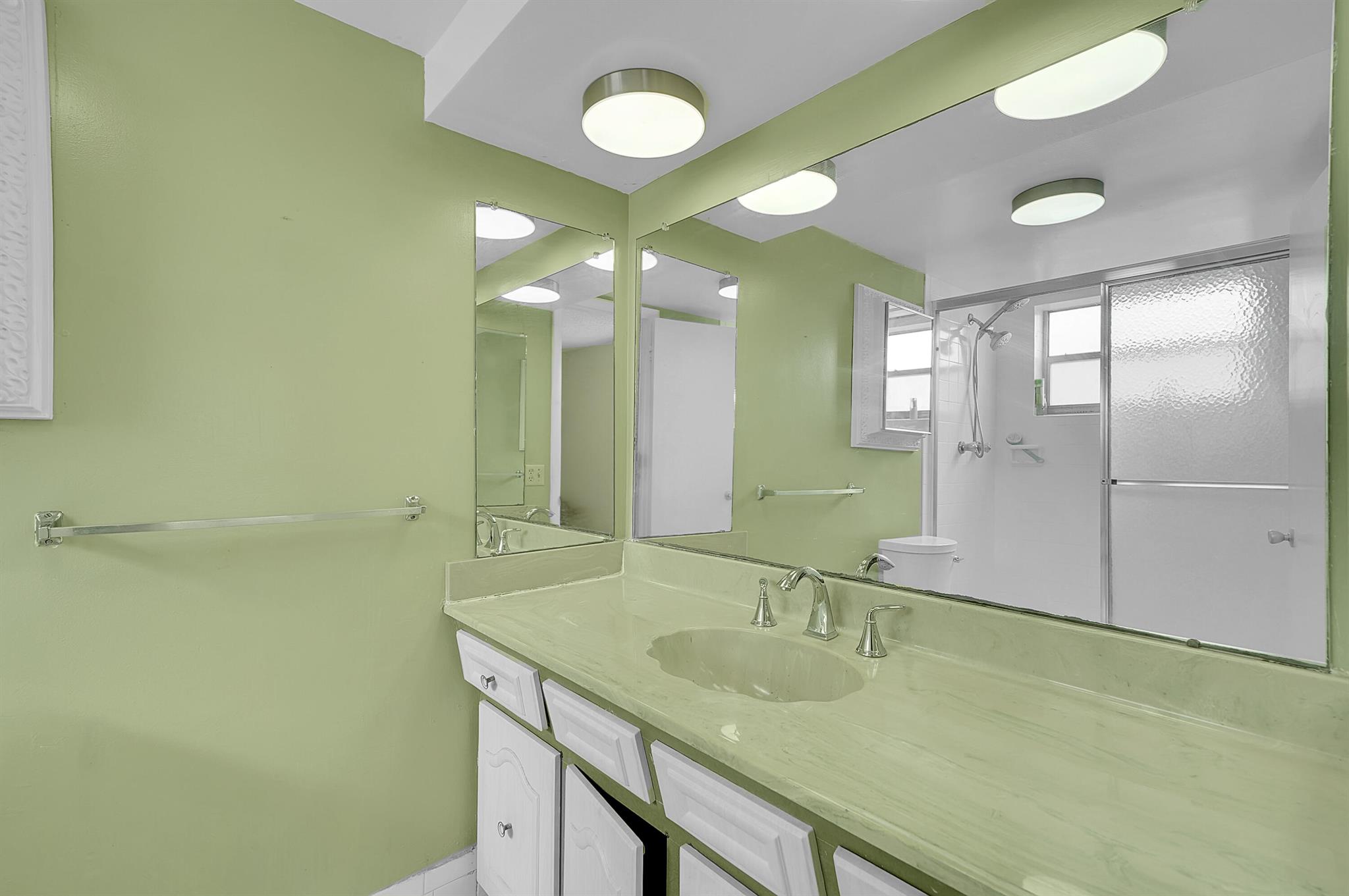 Sapphire Condo - Residential