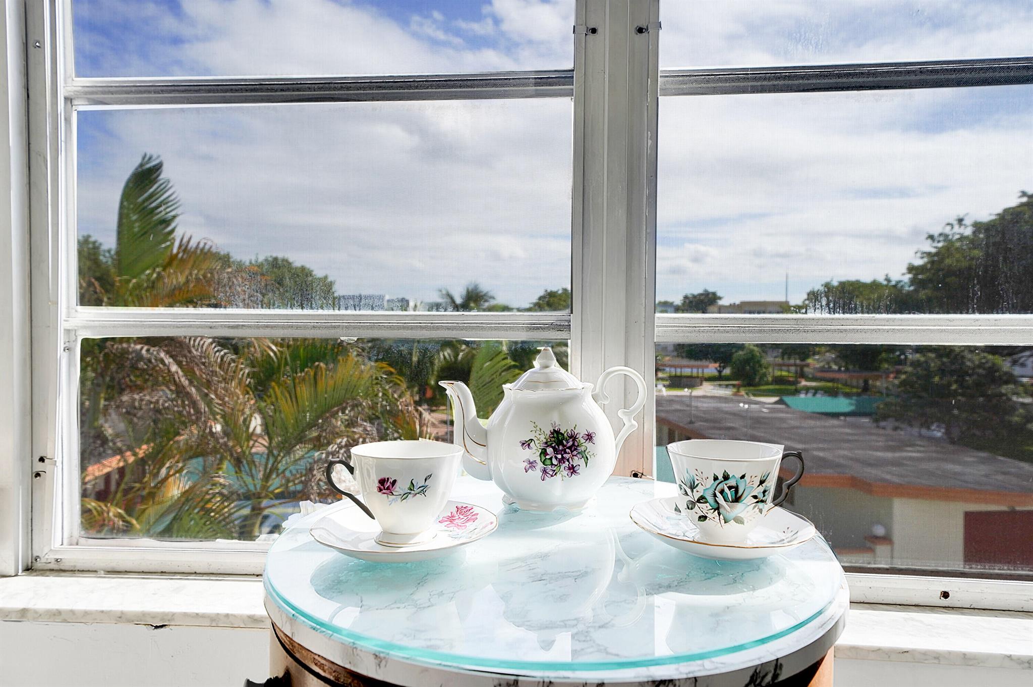 Sapphire Condo - Residential