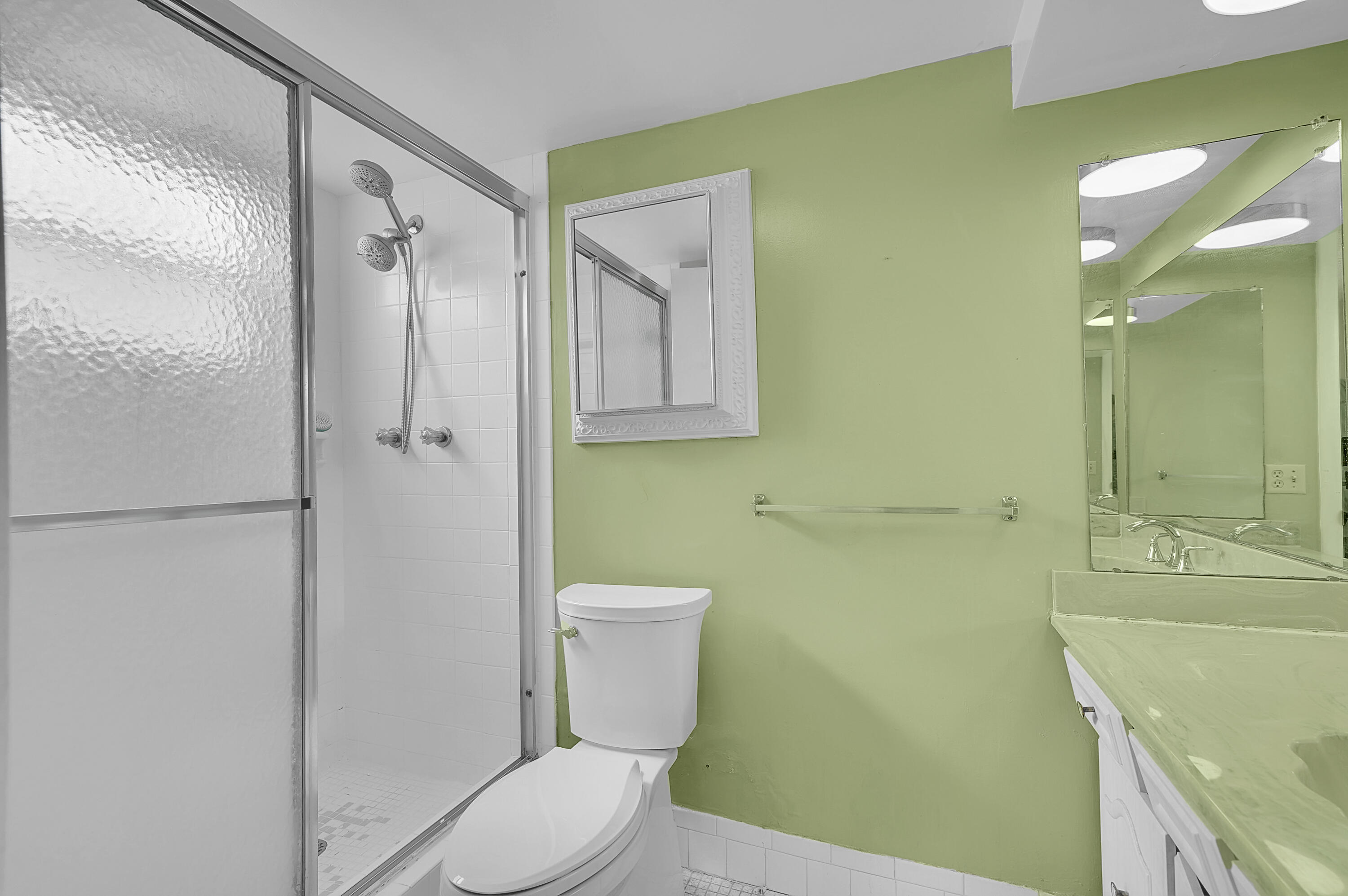 Sapphire Condo - Residential