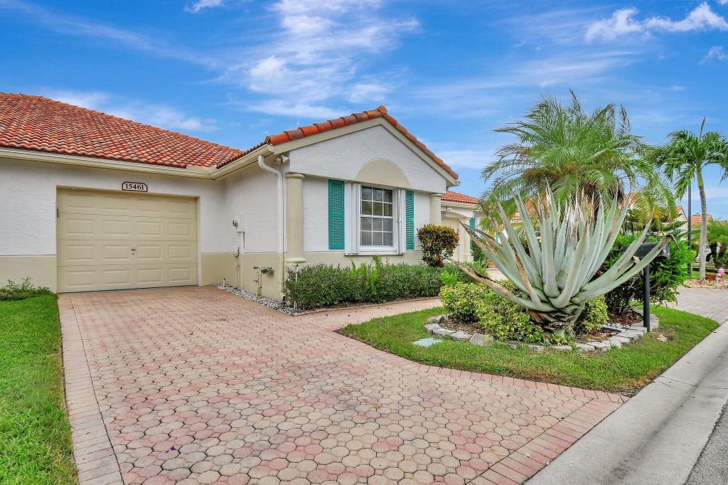 Photo of 15461 Lake Magnolia Place, Delray Beach, FL 33484 (MLS # R11027755)