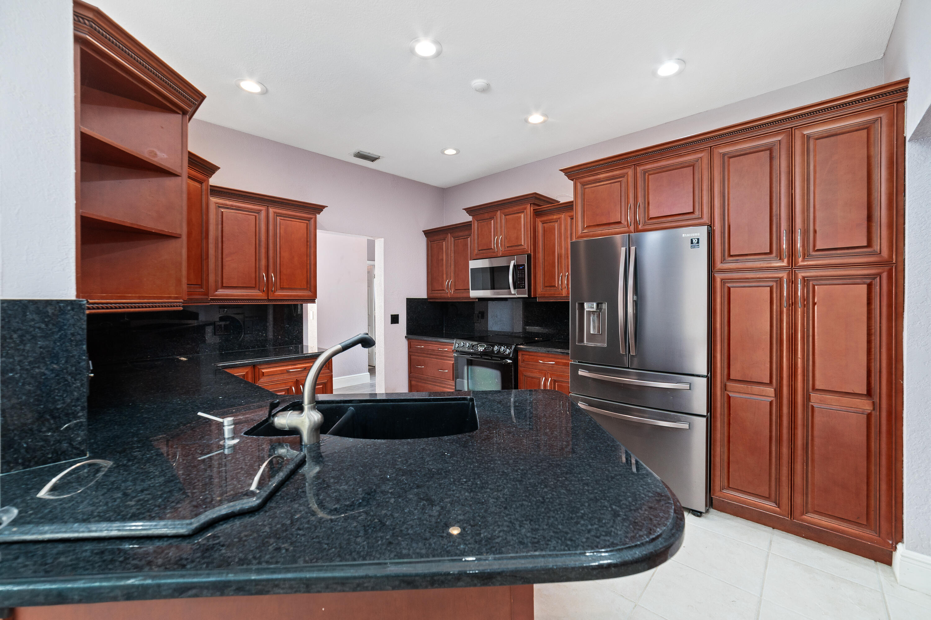 LAWRENCE GROVE 1 - Residential