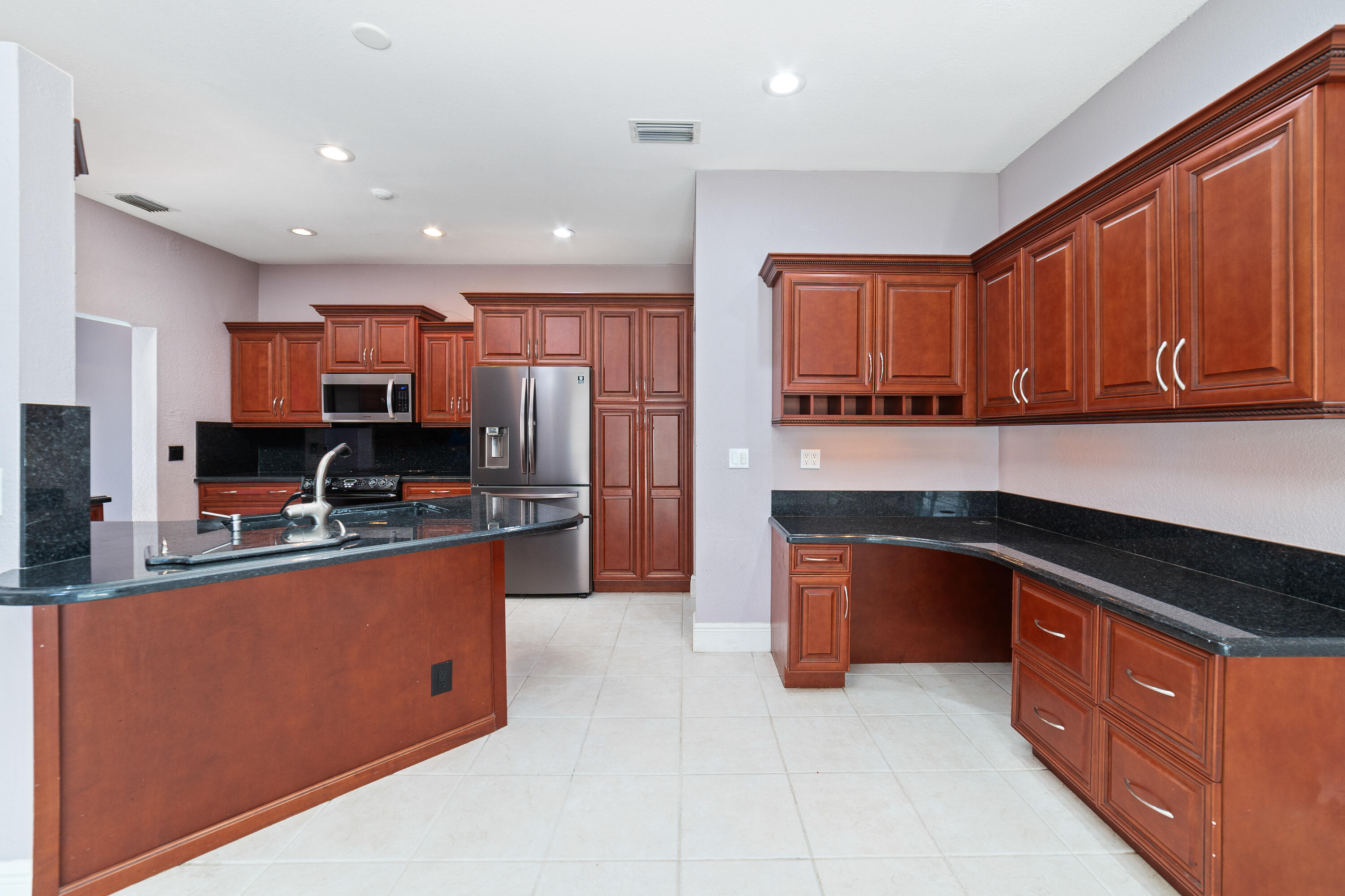 LAWRENCE GROVE 1 - Residential
