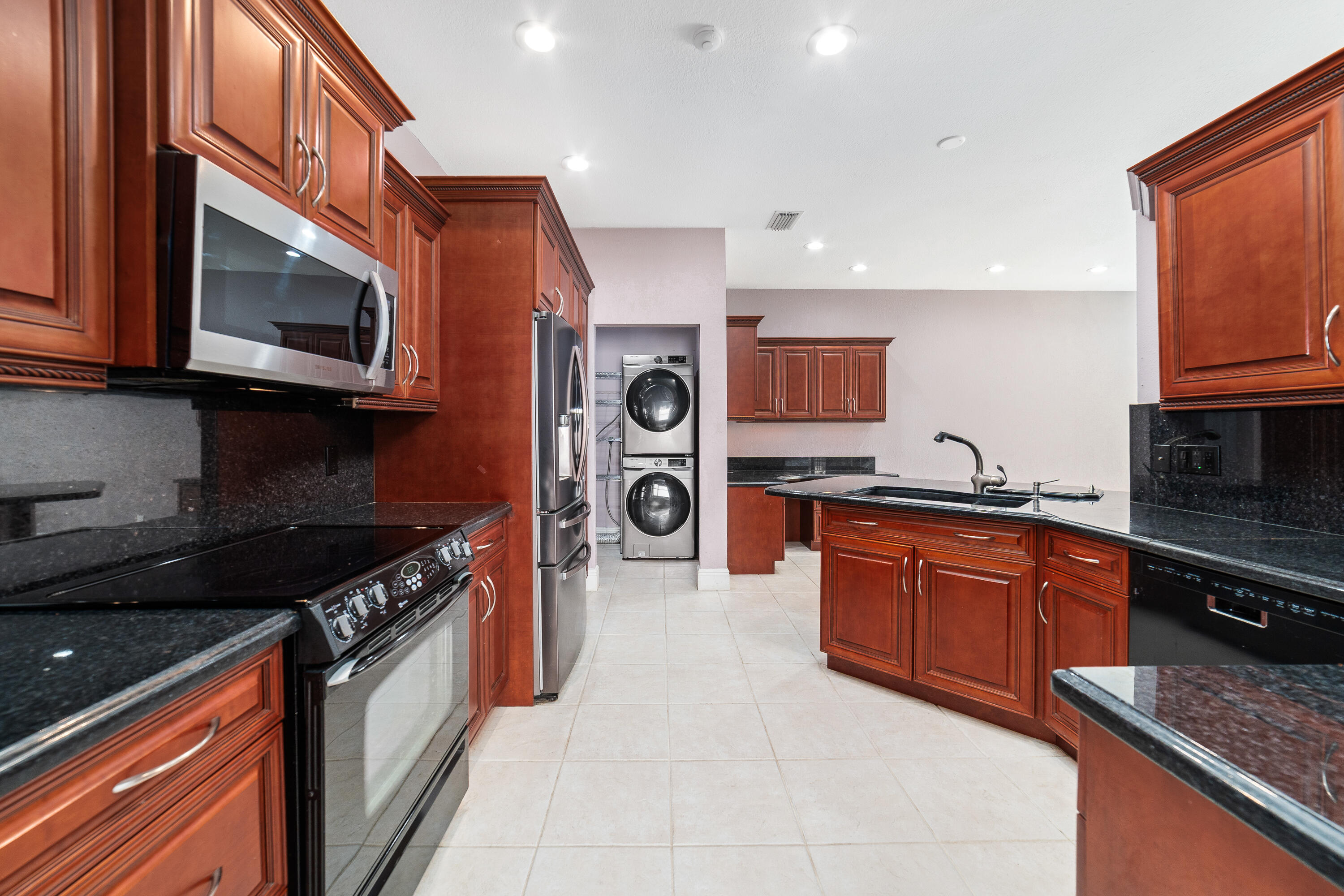 LAWRENCE GROVE 1 - Residential