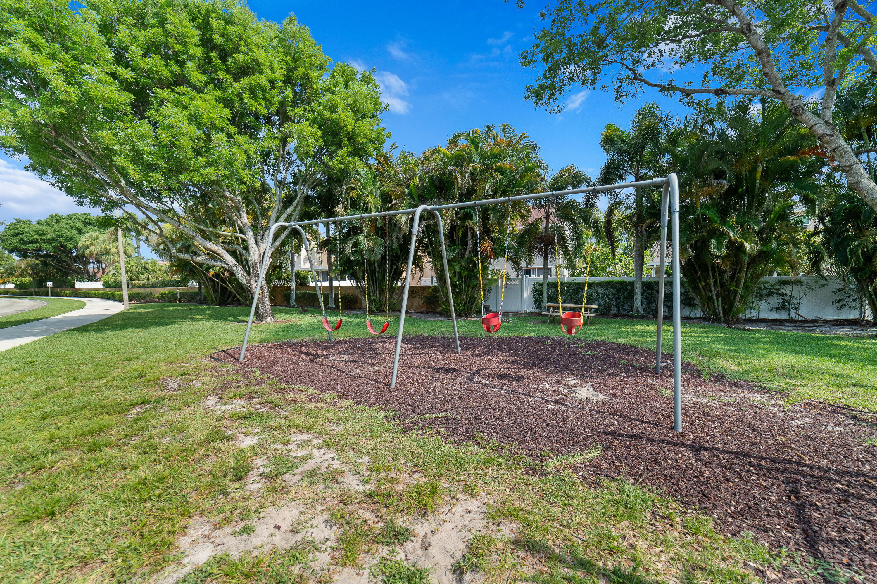 LAWRENCE GROVE 1 - Residential