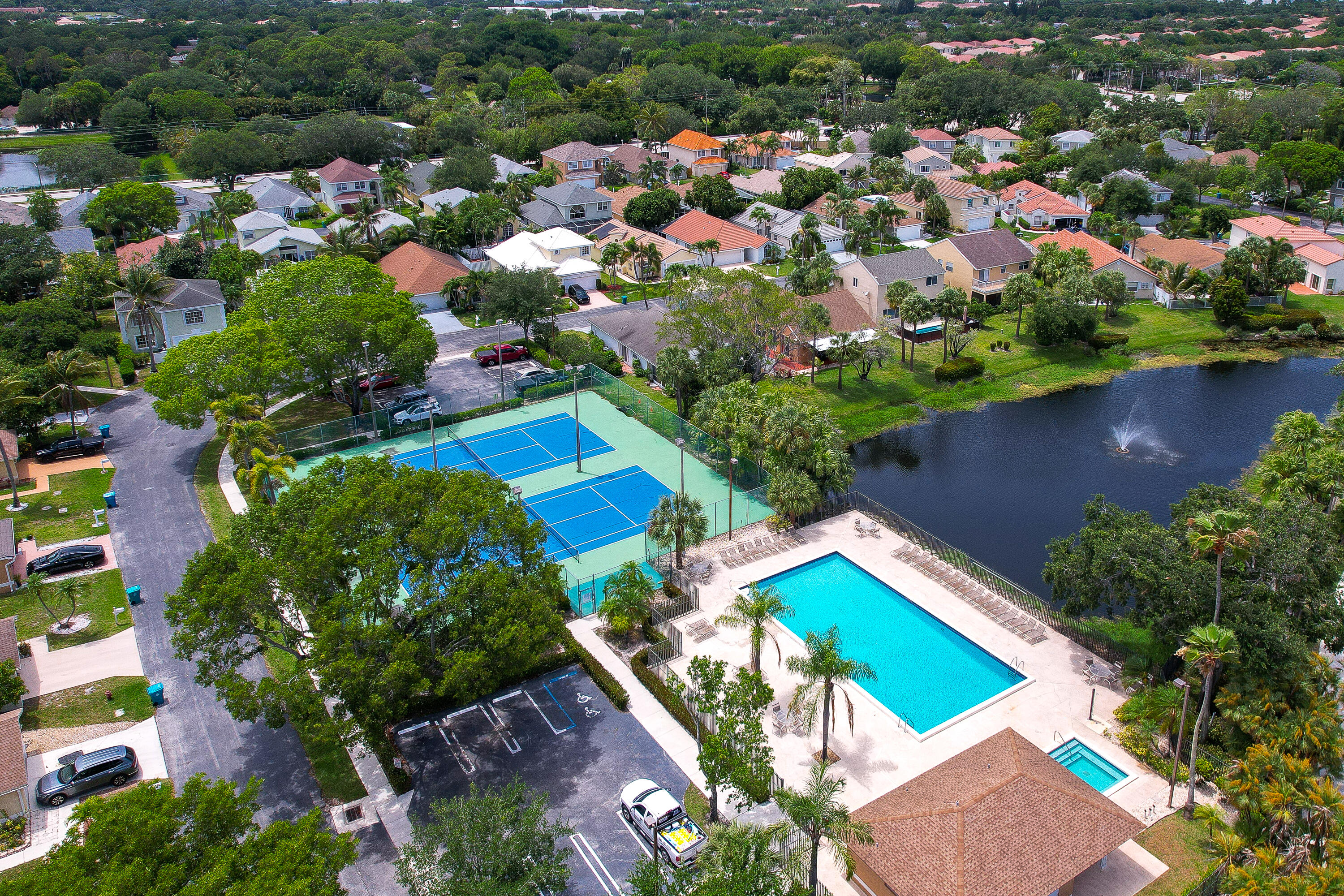 LAWRENCE GROVE 1 - Residential