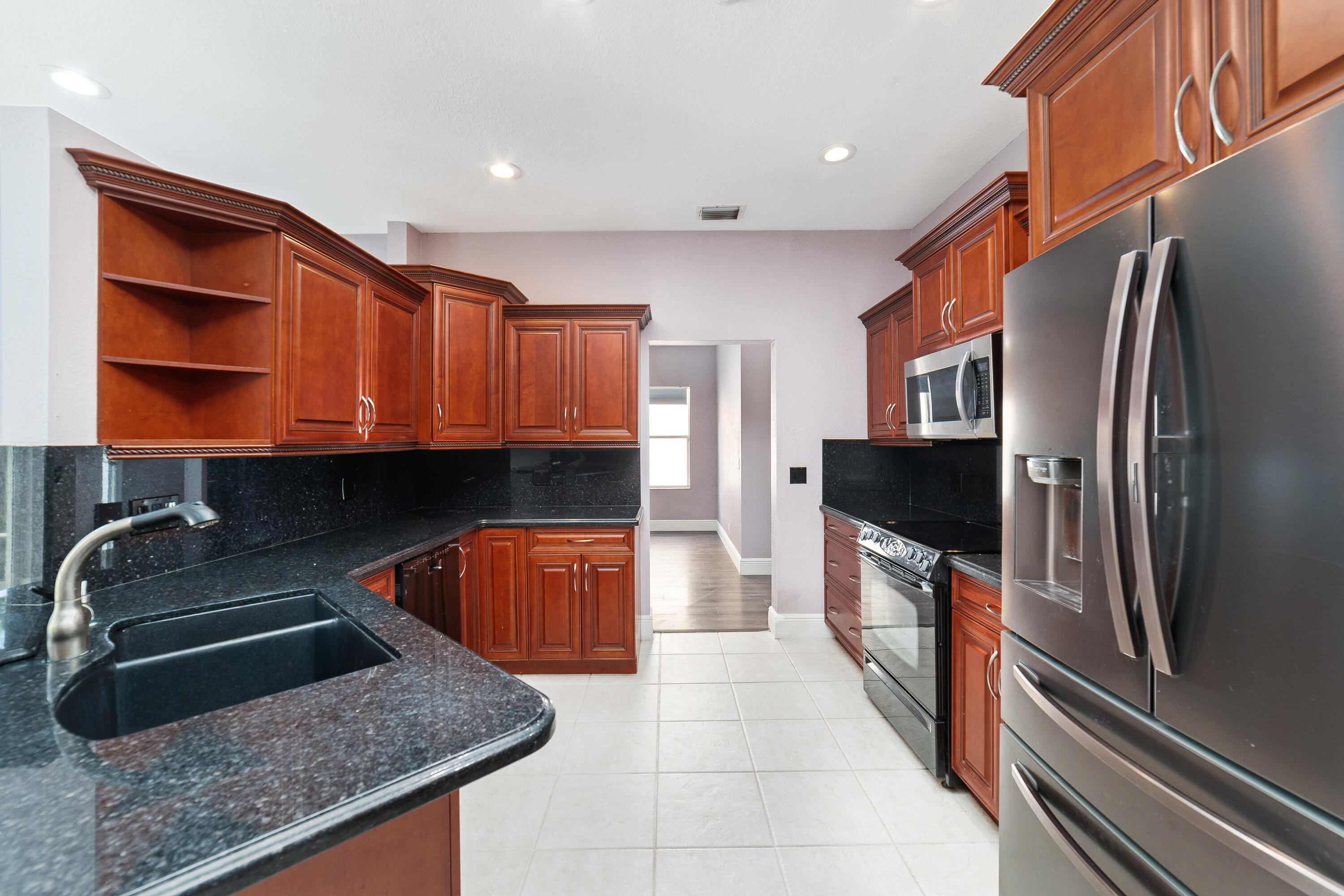 LAWRENCE GROVE 1 - Residential