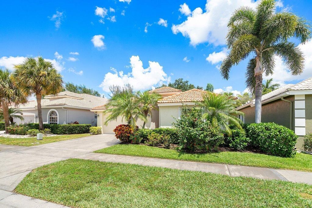 Photo of 13630 Breton Lane, Delray Beach, FL 33446 (MLS # R10984924)