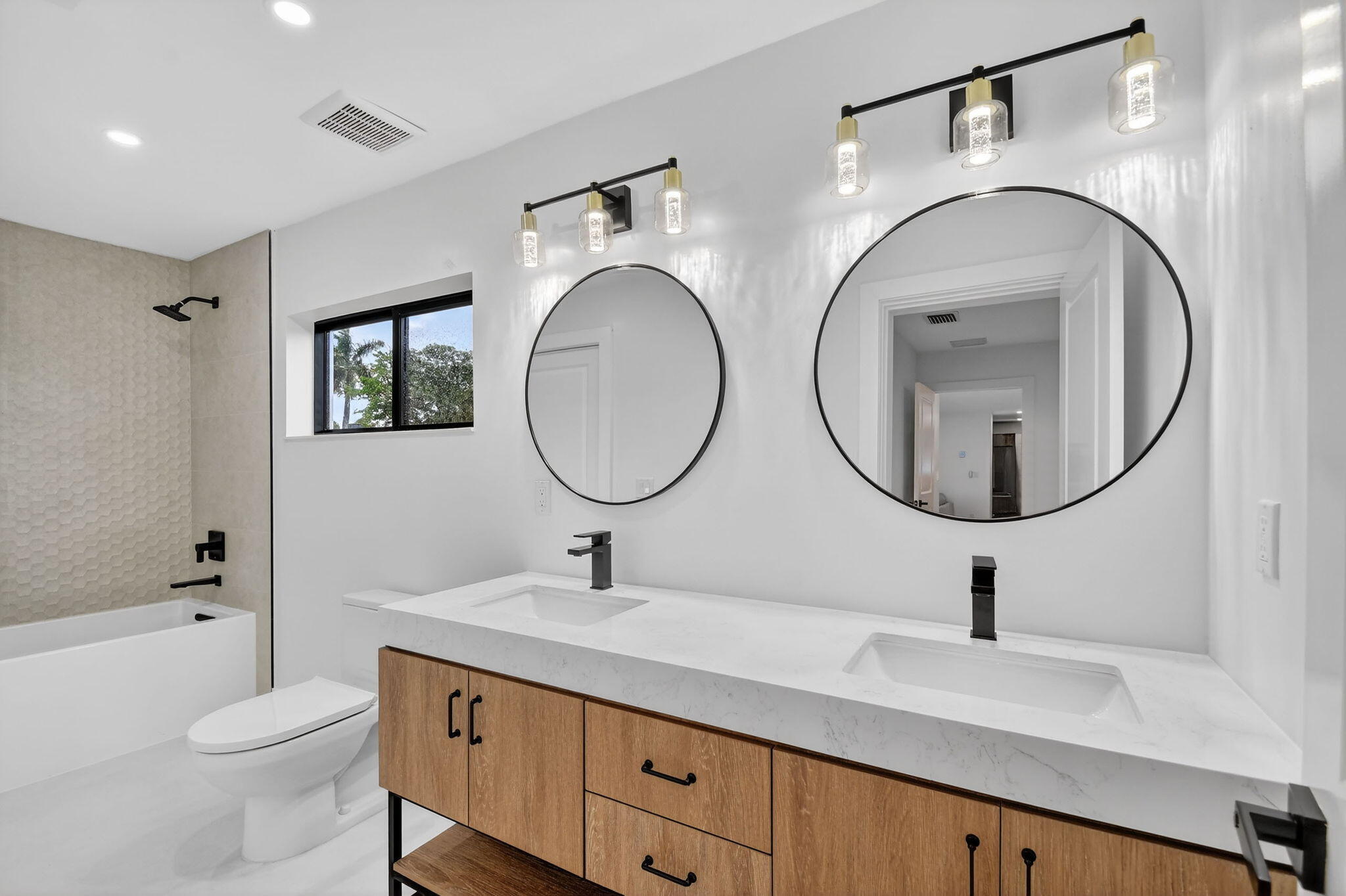 NORTH PALM BEACH VILLAGE OF 1 - Residential