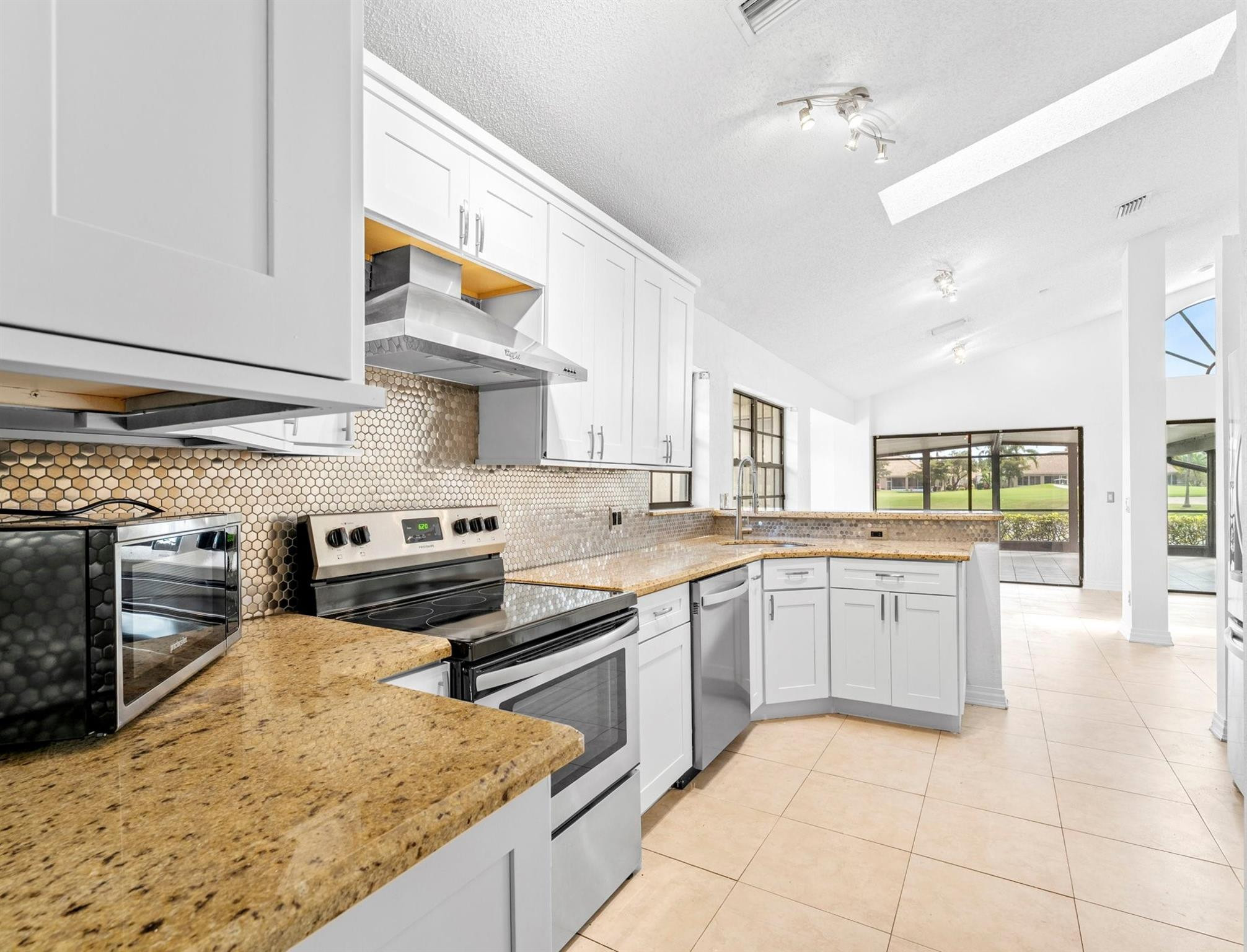 ABERDEEN / Cambridge - Residential Lease