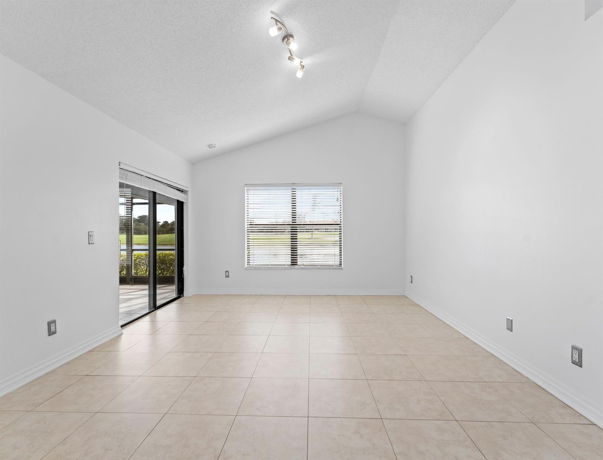 ABERDEEN / Cambridge - Residential Lease