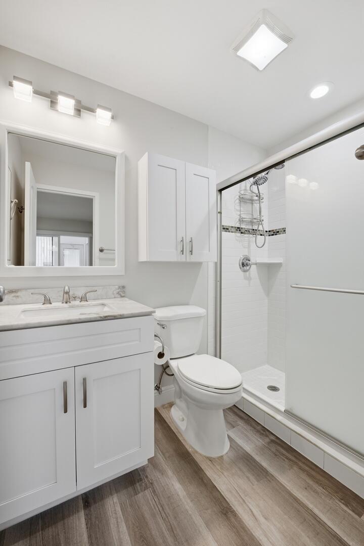 KINGS POINT WATERFORD CONDOS - Residential